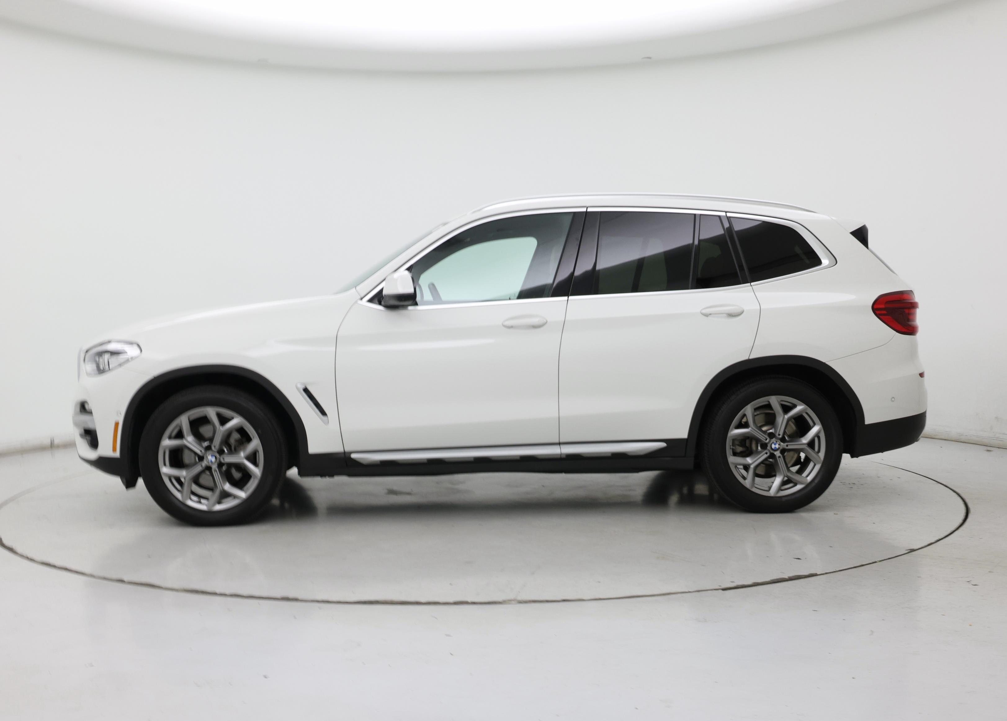 Thumbnail: 2021 BMW X3 - 3