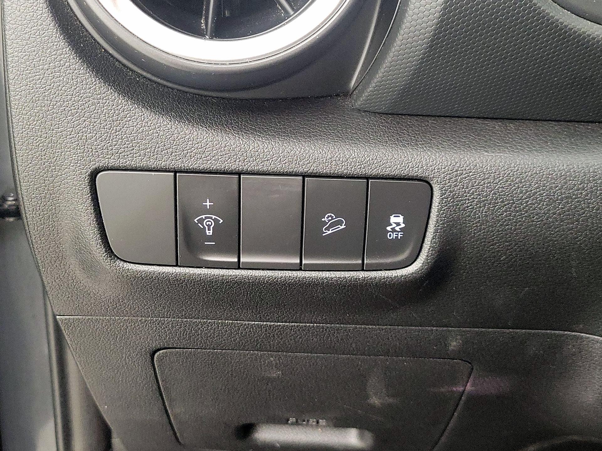 Thumbnail: 2023 Hyundai Kona - 13