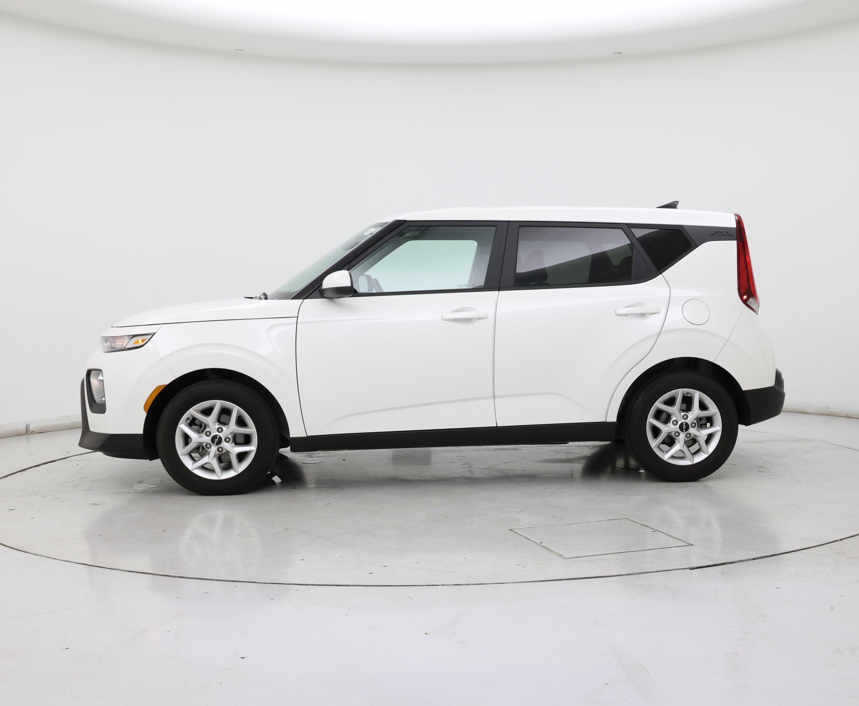 Thumbnail: 2022 Kia Soul - 3