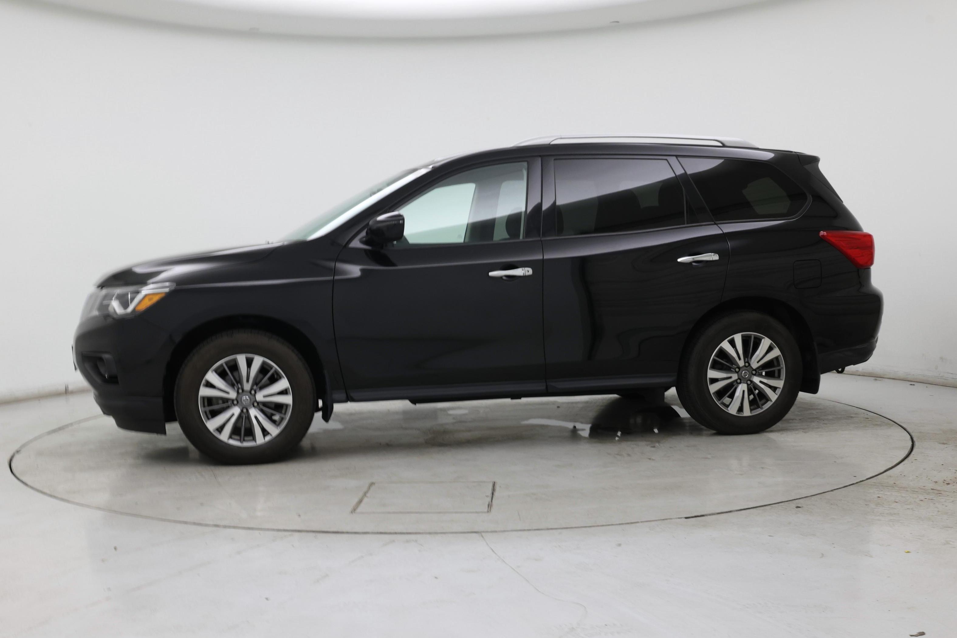 Thumbnail: 2020 Nissan Pathfinder - 3
