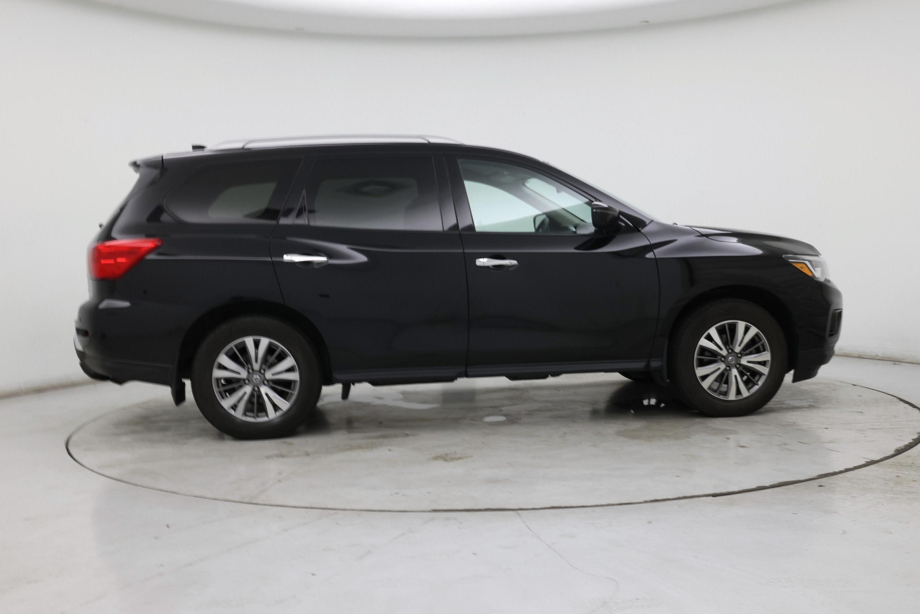 Thumbnail: 2020 Nissan Pathfinder - 7
