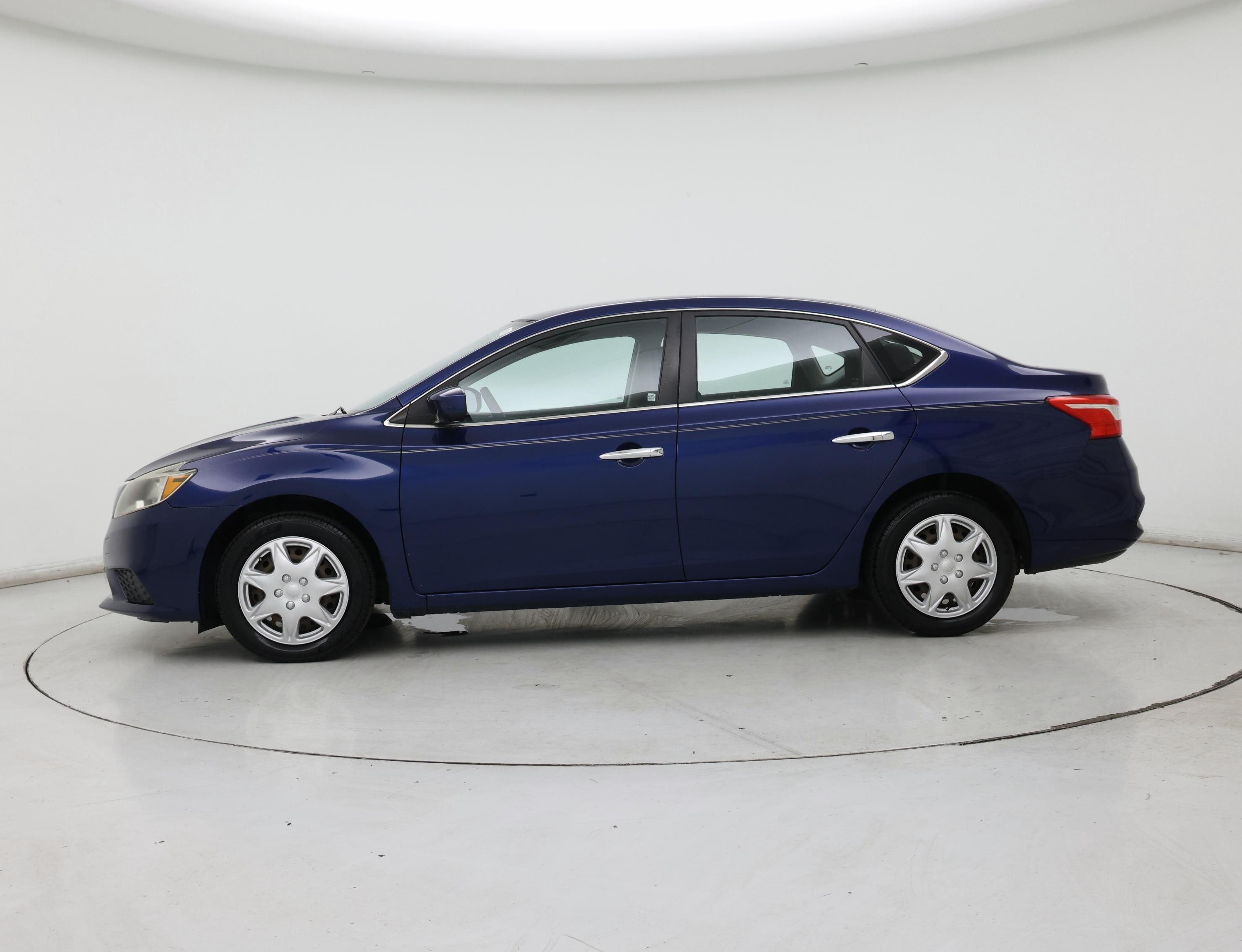 Thumbnail: 2016 Nissan Sentra - 3