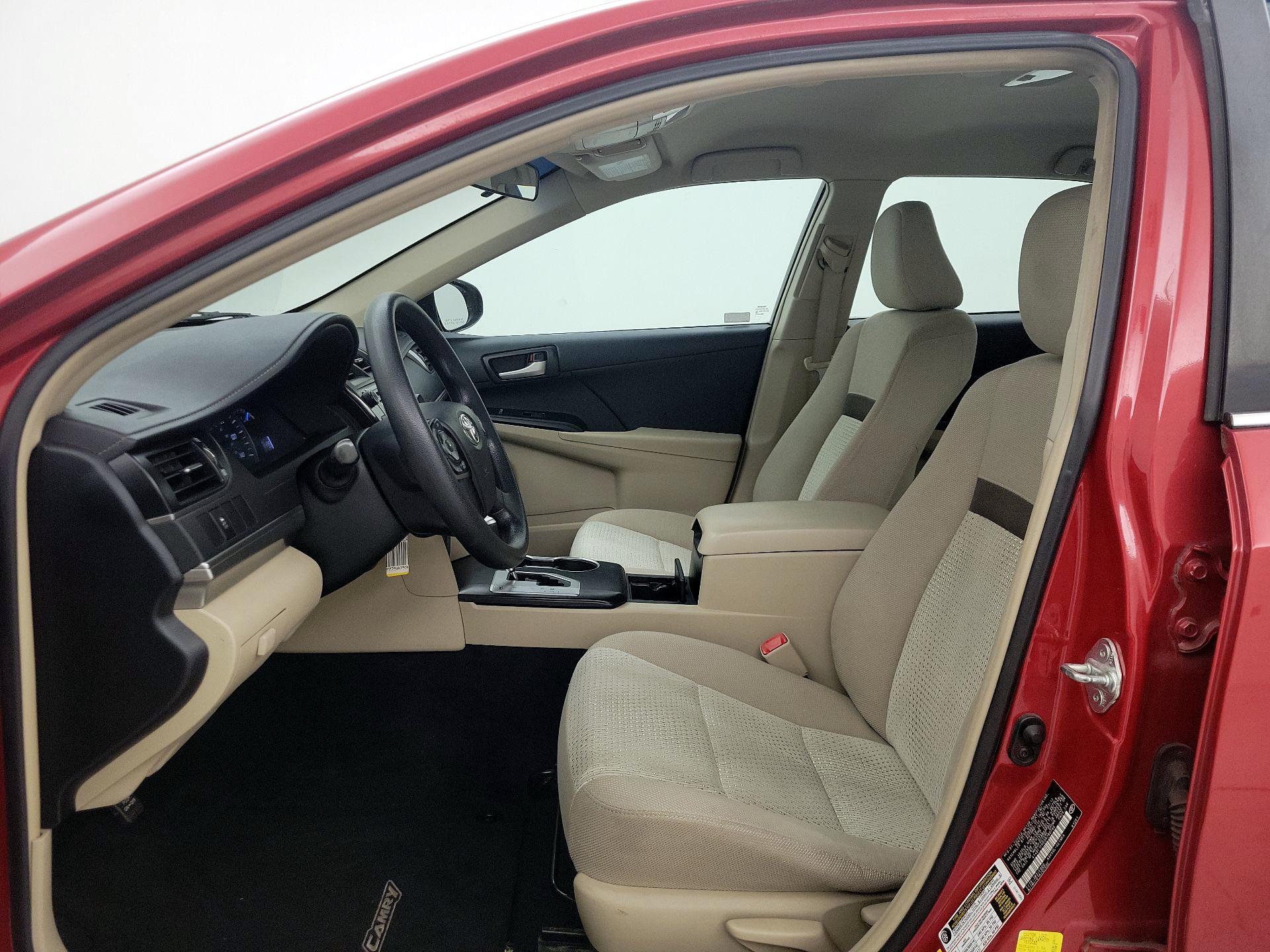 Thumbnail: 2013 Toyota Camry - 11