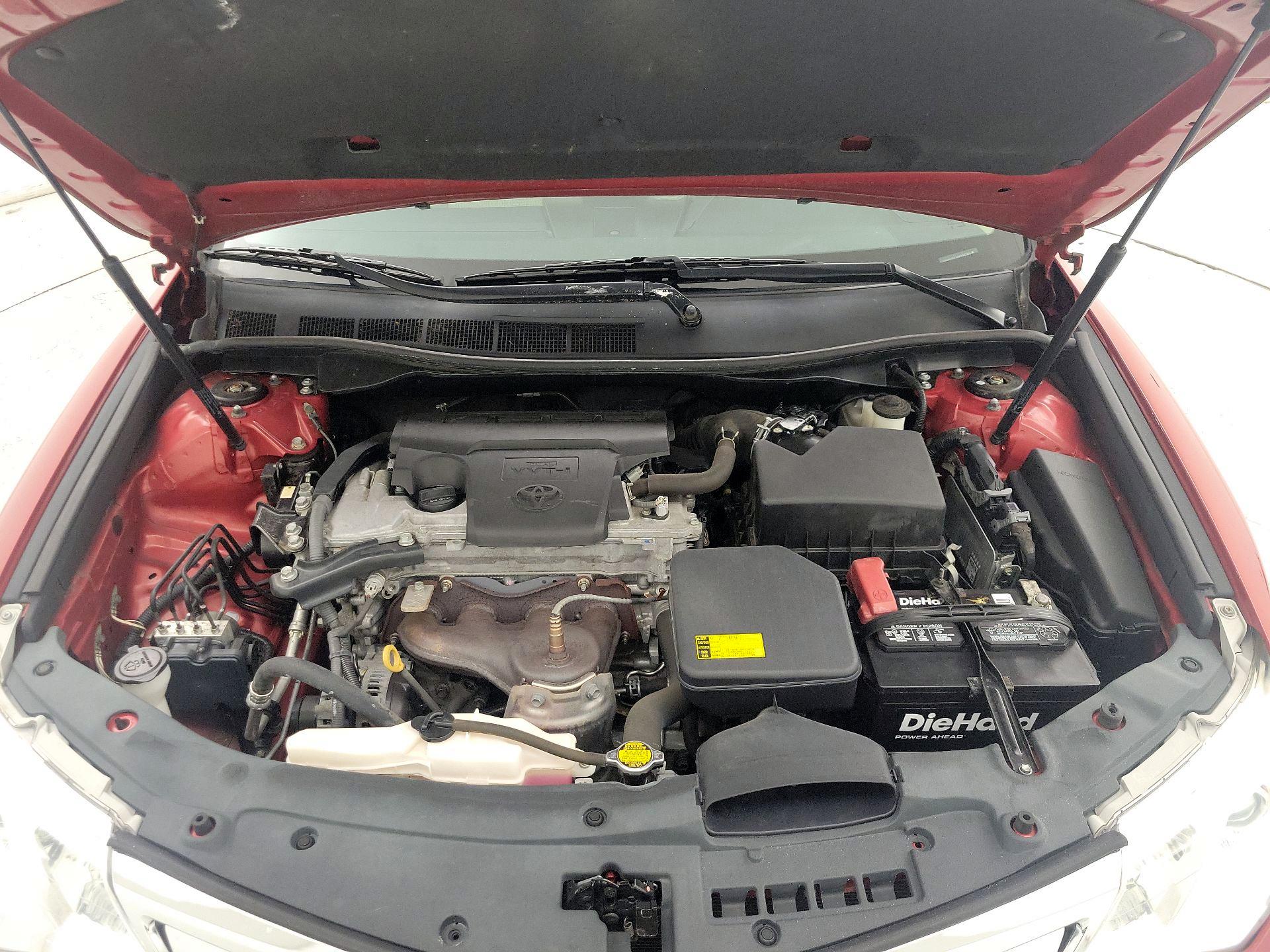 Thumbnail: 2013 Toyota Camry - 20