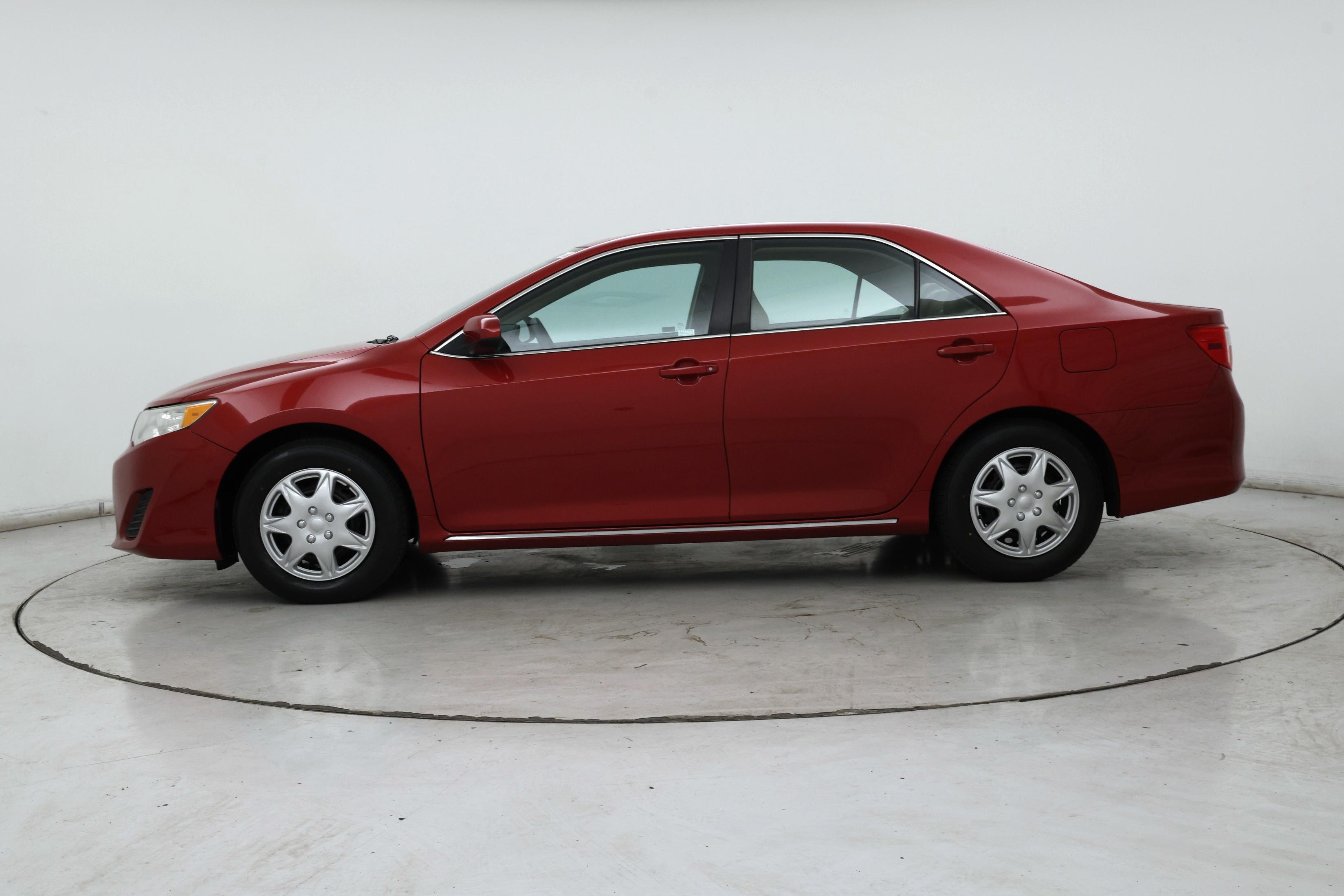 Thumbnail: 2013 Toyota Camry - 3