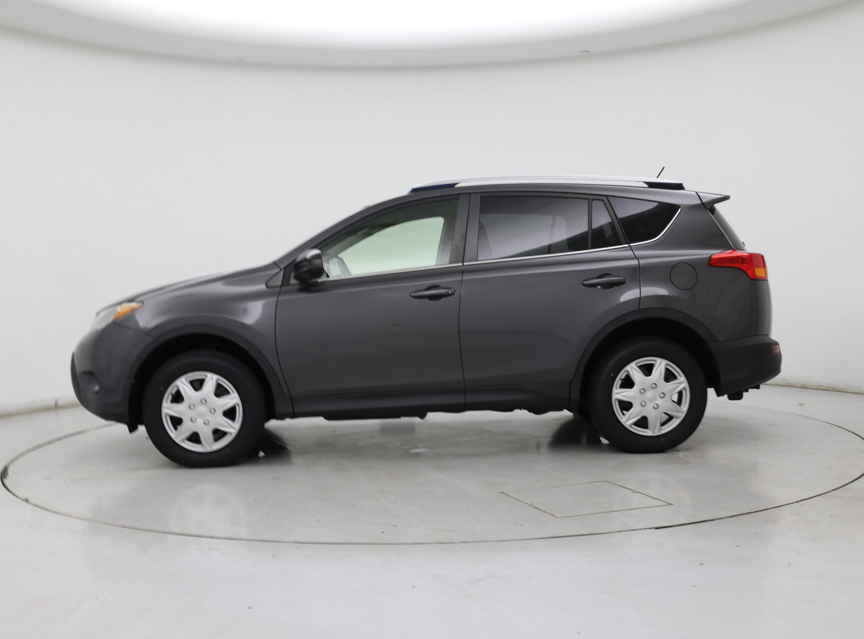 Thumbnail: 2014 Toyota RAV4 - 3