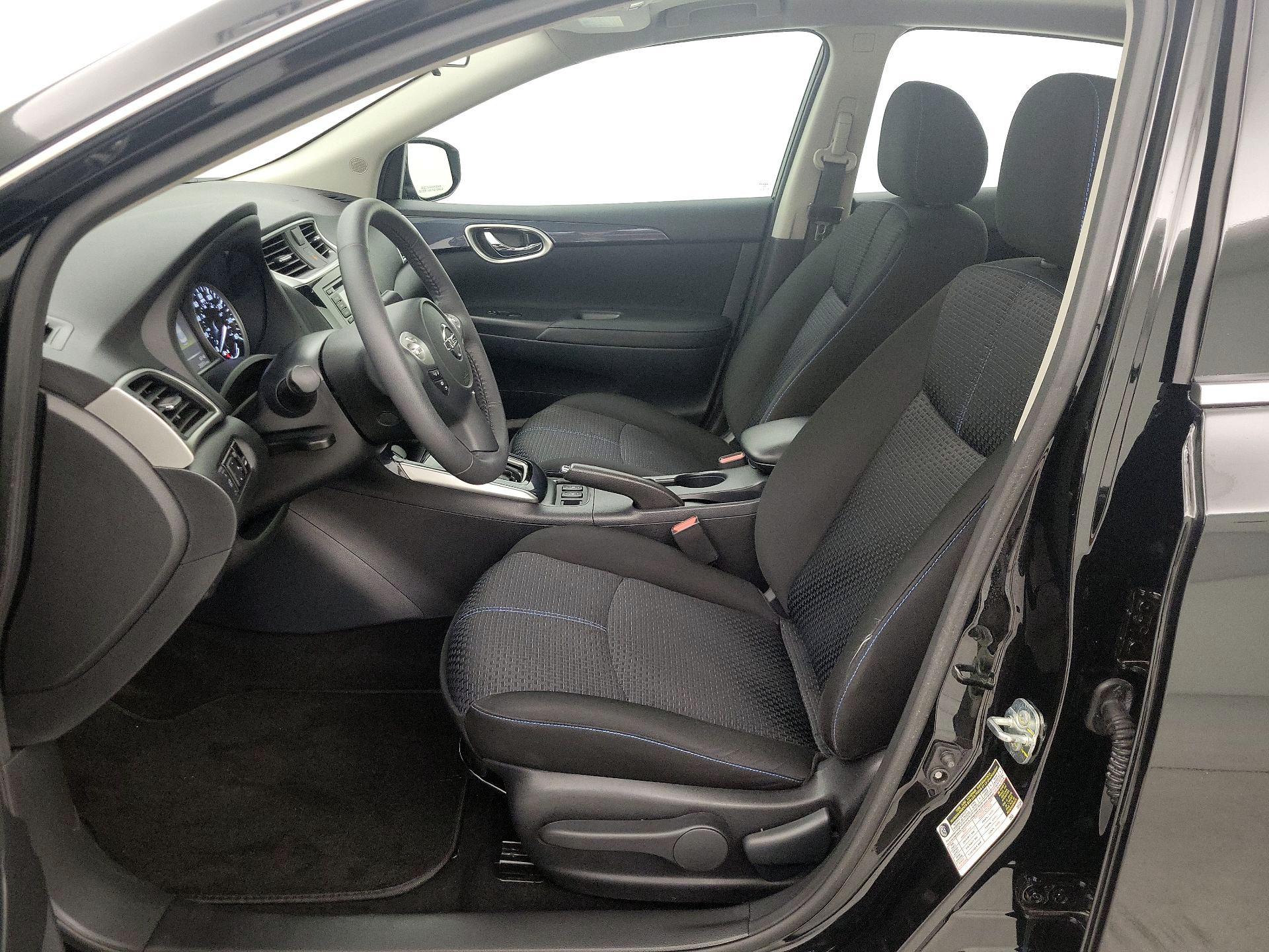 Thumbnail: 2017 Nissan Sentra - 11