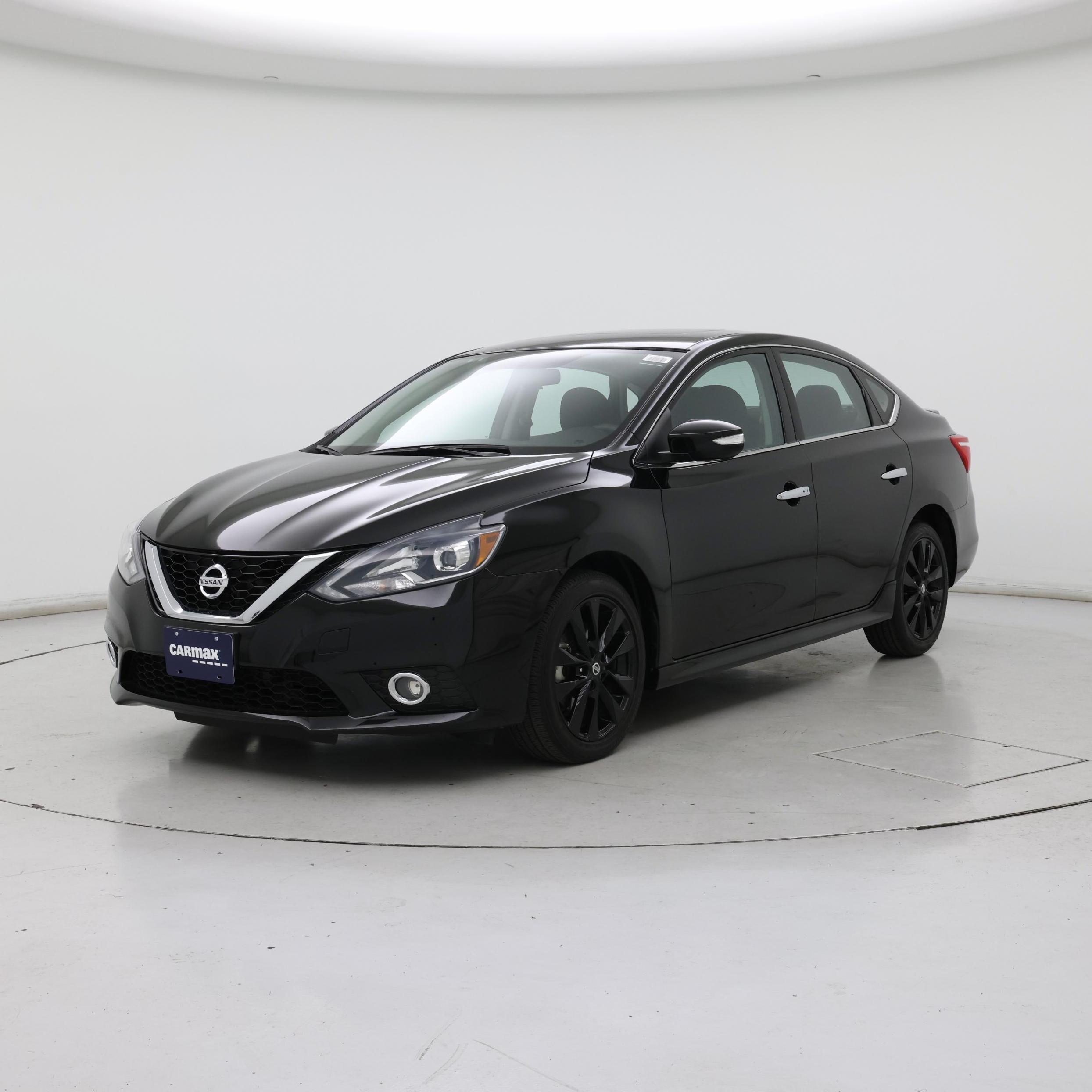 Thumbnail: 2017 Nissan Sentra - 4
