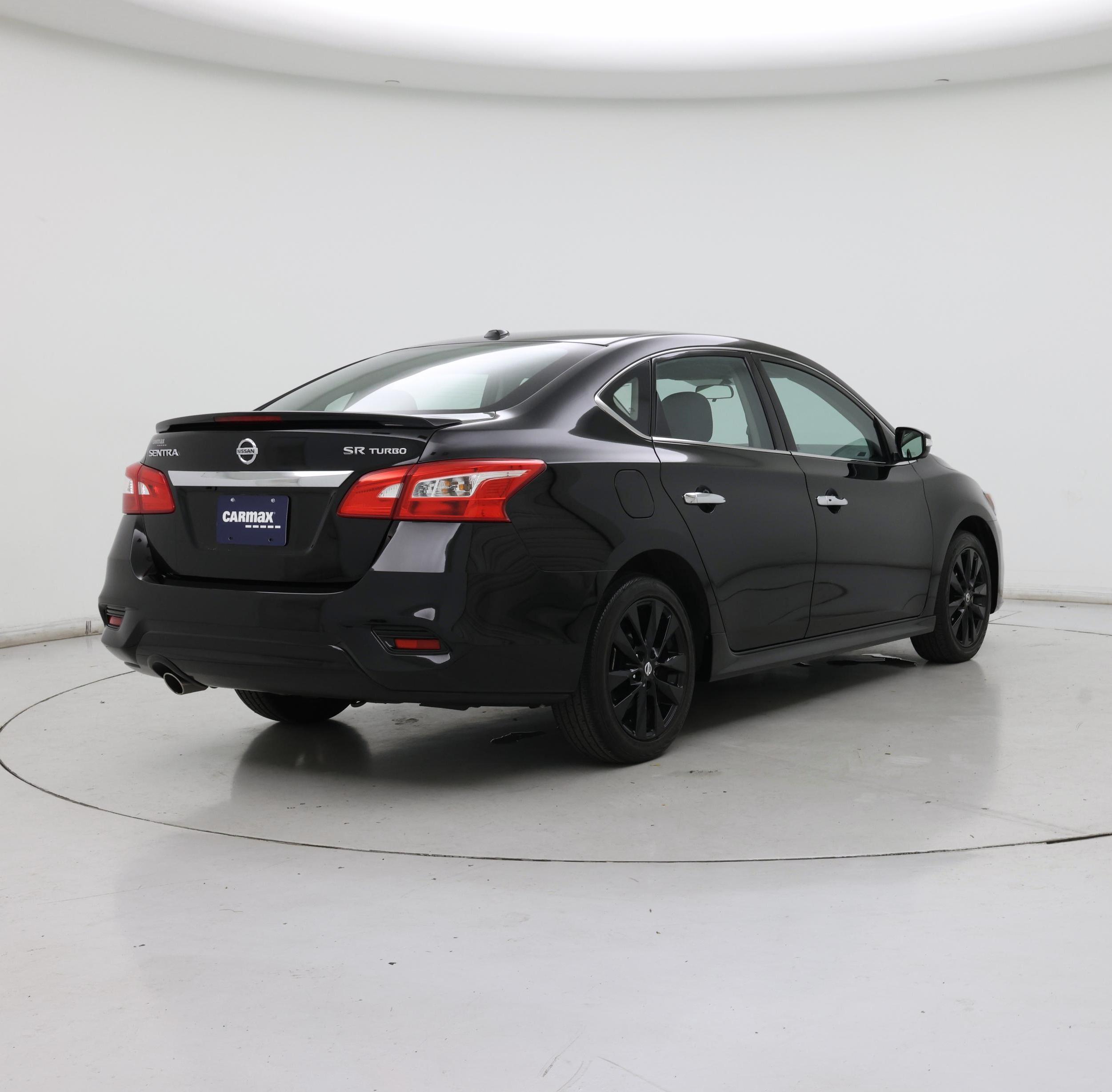 Thumbnail: 2017 Nissan Sentra - 8