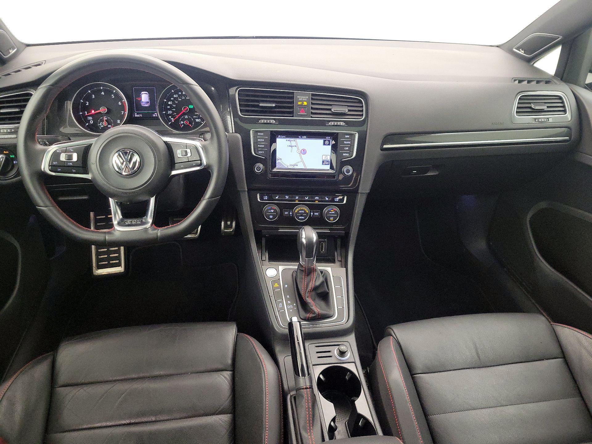 Thumbnail: 2015 Volkswagen Golf - 9