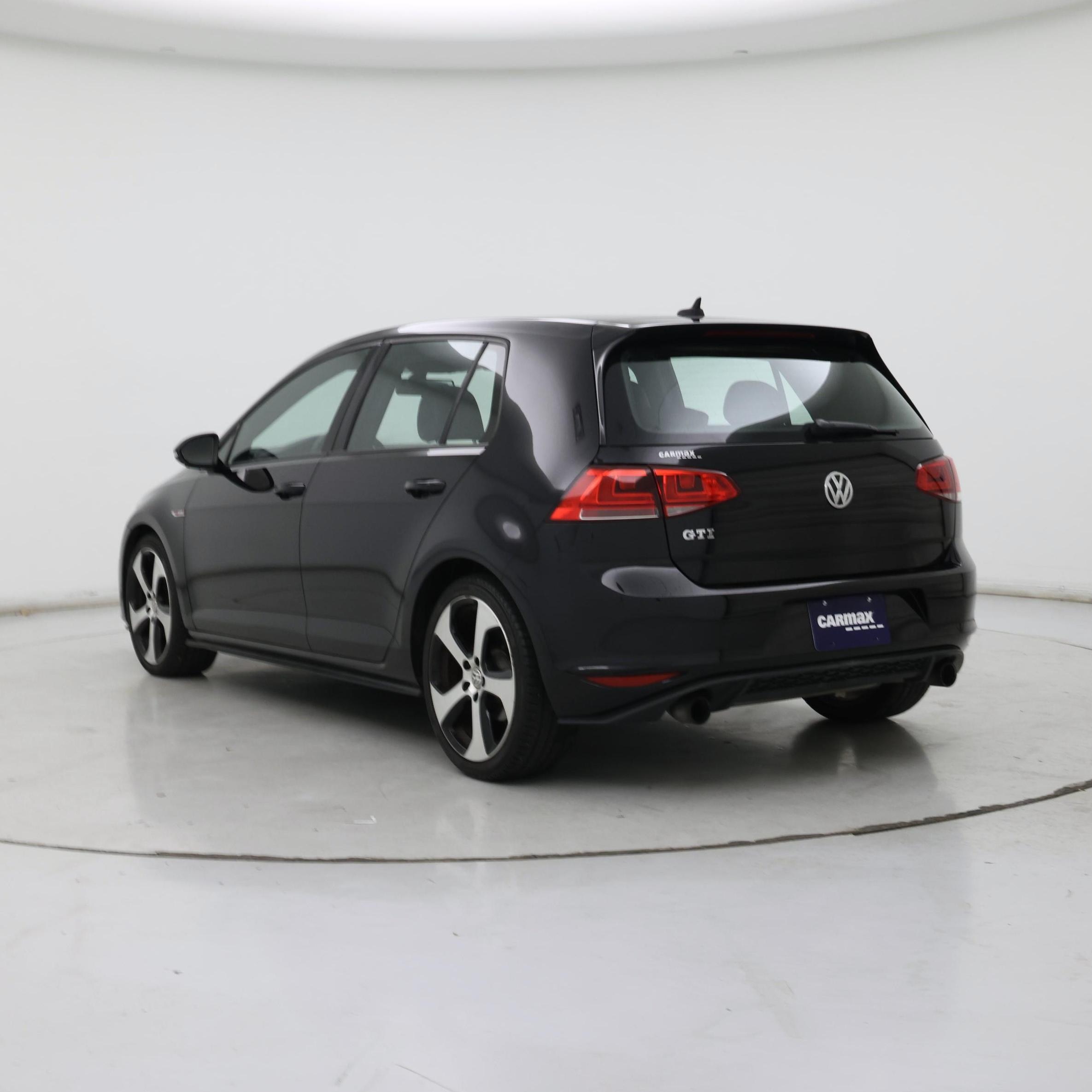 Thumbnail: 2015 Volkswagen Golf - 2