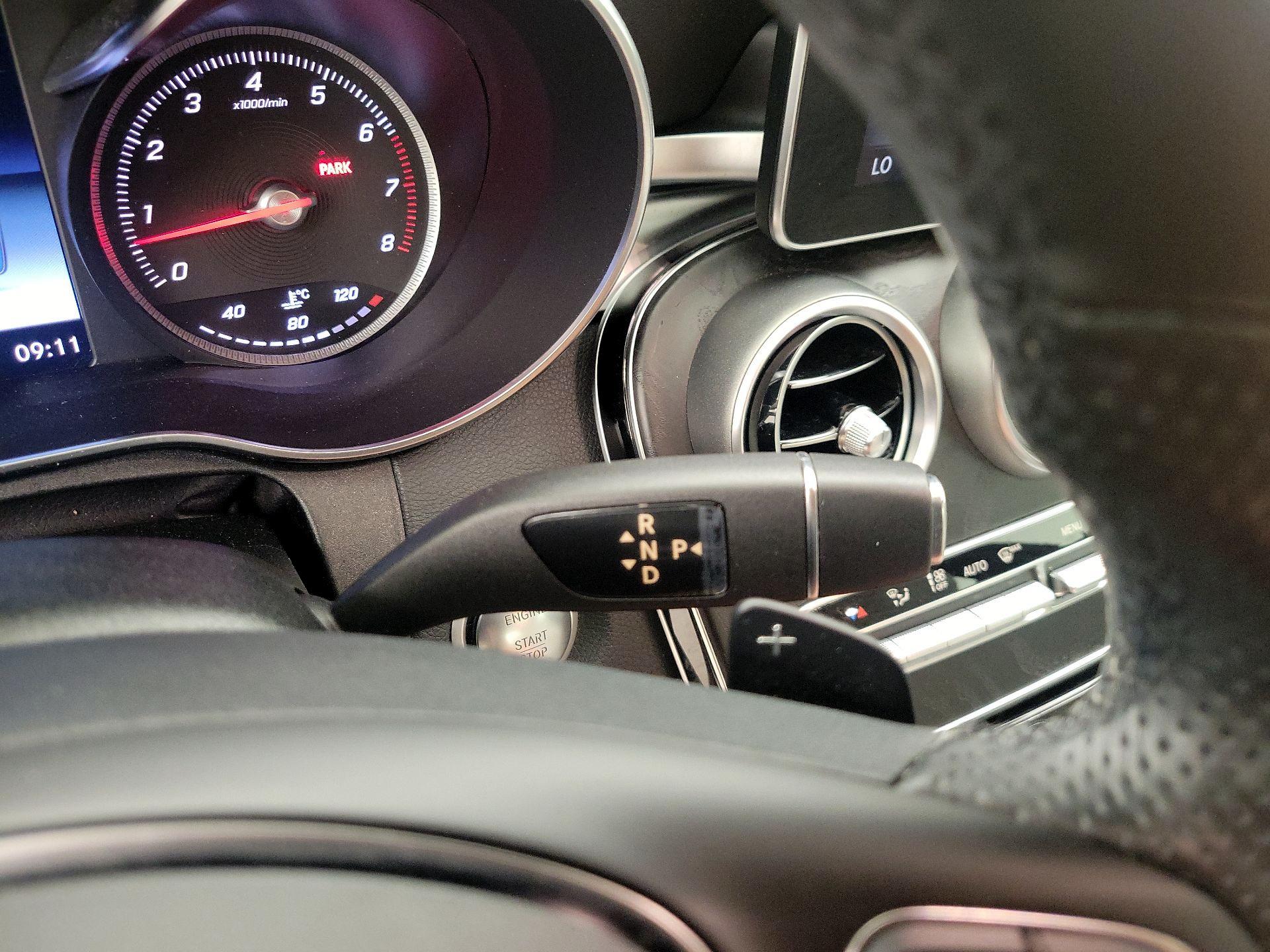 Thumbnail: 2015 Mercedes-Benz C-Class - 18