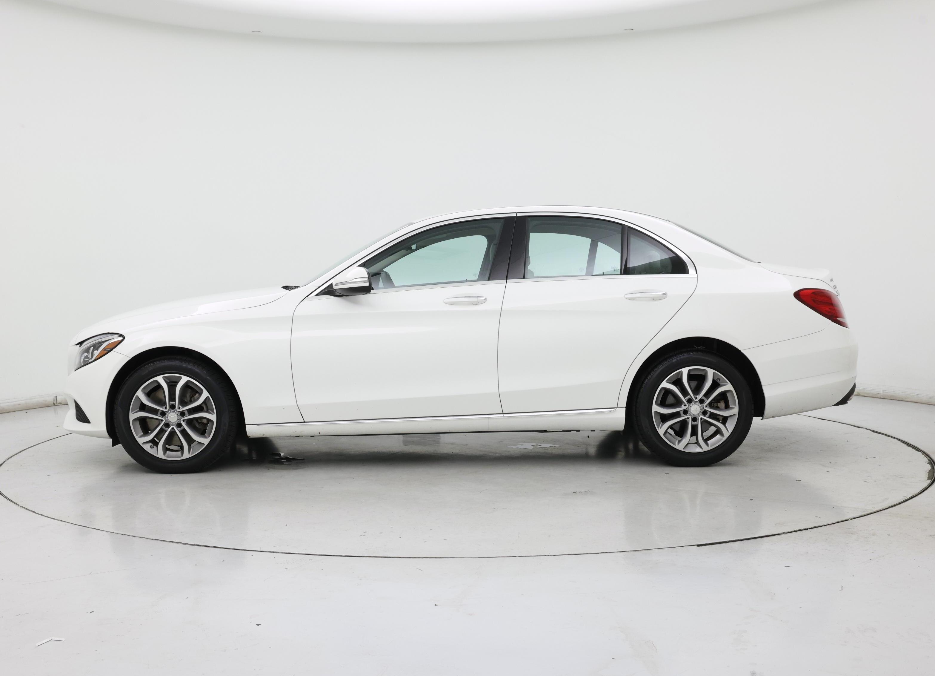 Thumbnail: 2015 Mercedes-Benz C-Class - 3