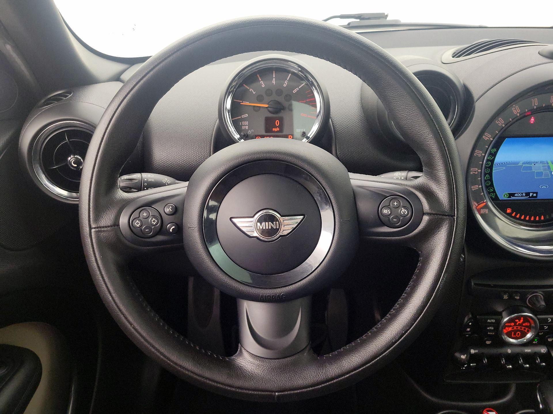 Thumbnail: 2016 MINI Cooper Countryman - 10