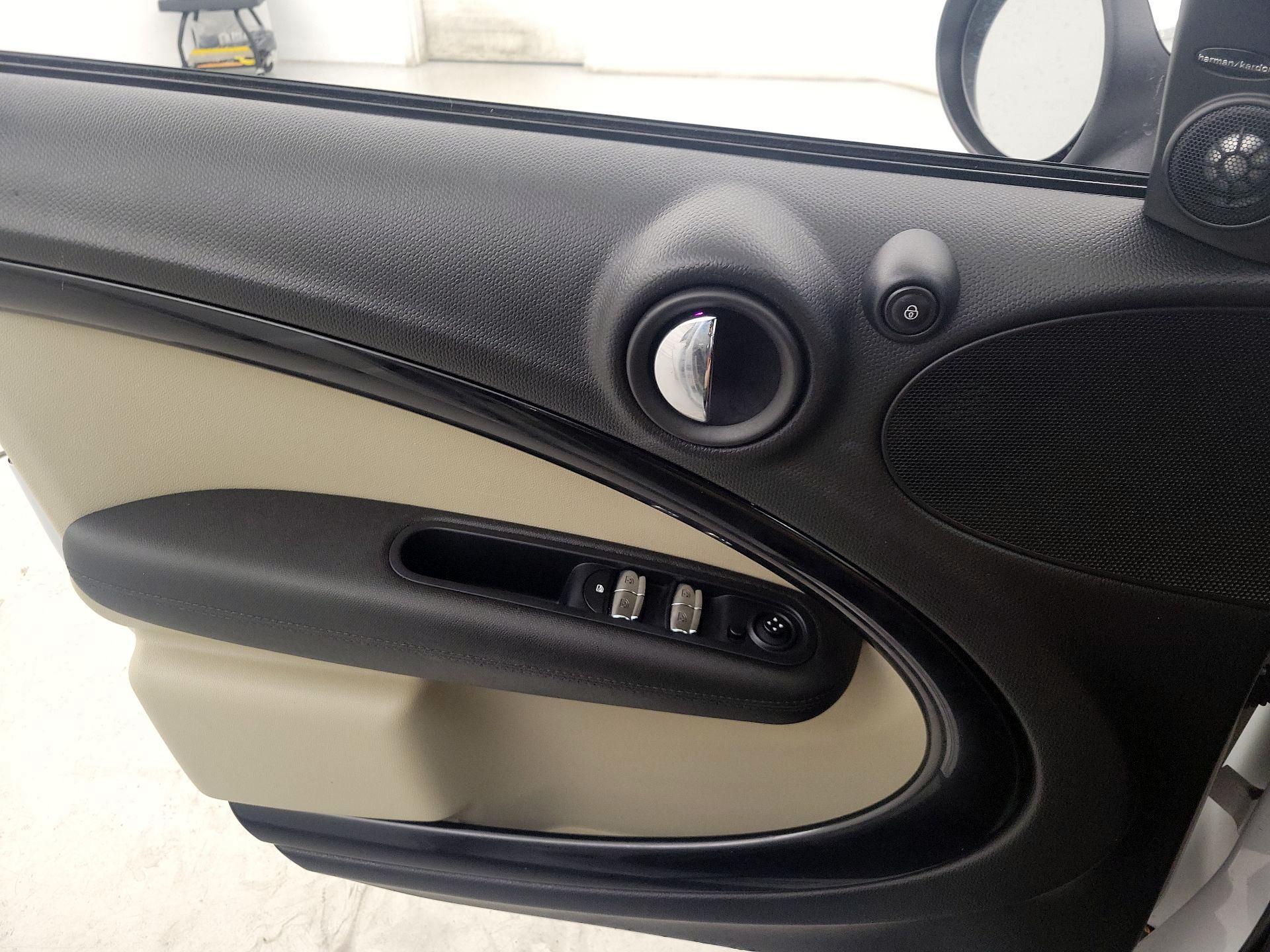 Thumbnail: 2016 MINI Cooper Countryman - 12