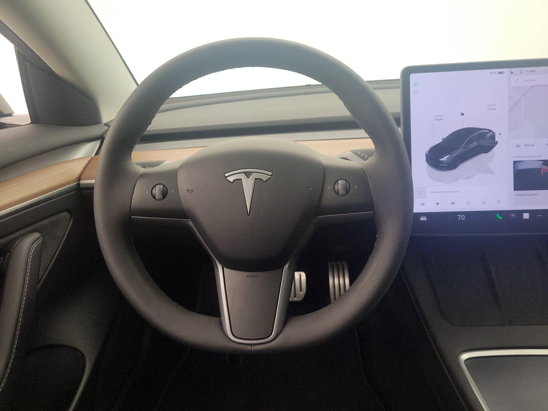 Thumbnail: 2023 Tesla Model 3 - 10