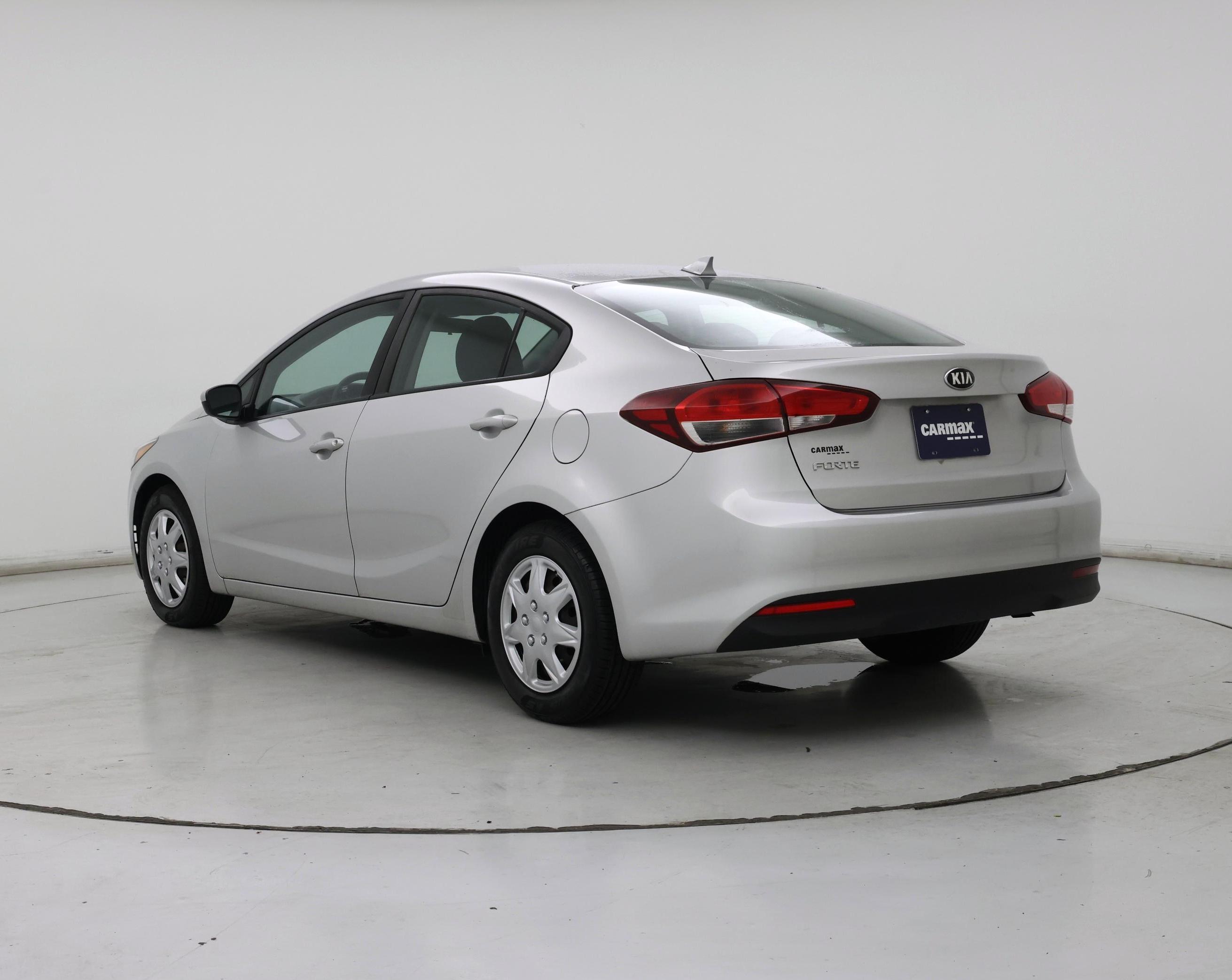 Thumbnail: 2017 Kia Forte - 2