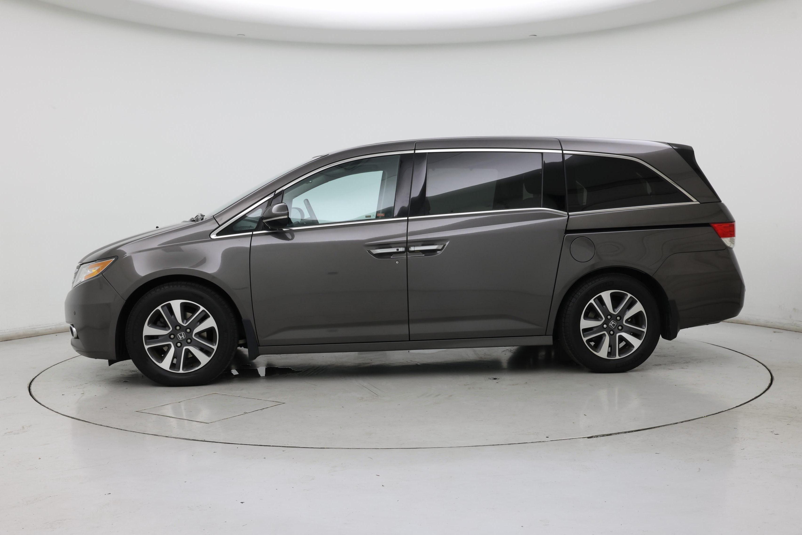 Thumbnail: 2015 Honda Odyssey - 3
