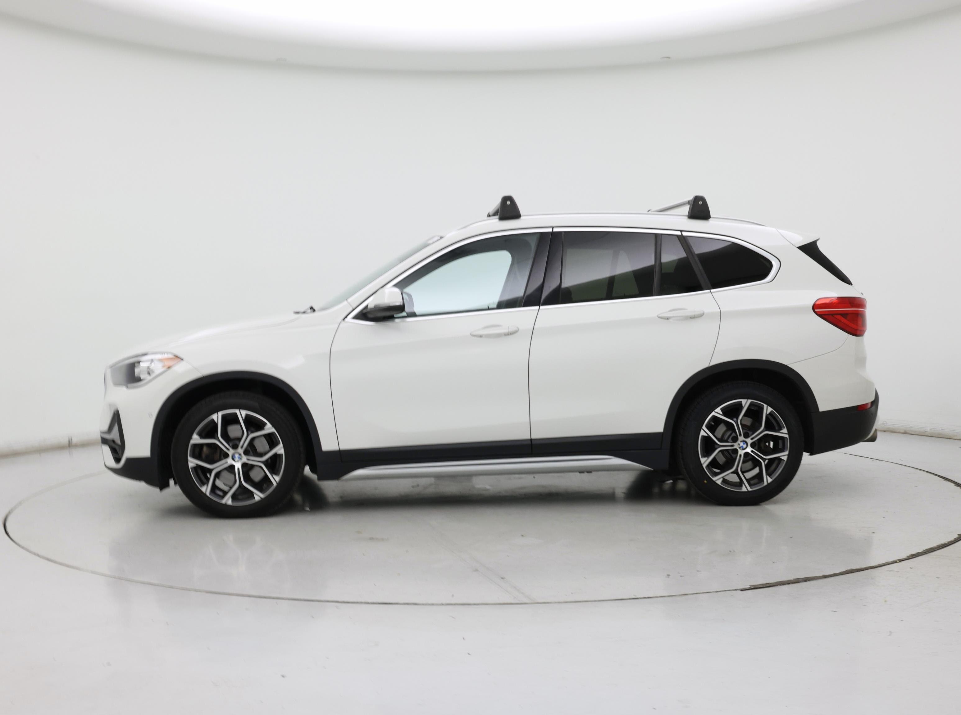 Thumbnail: 2020 BMW X1 - 3