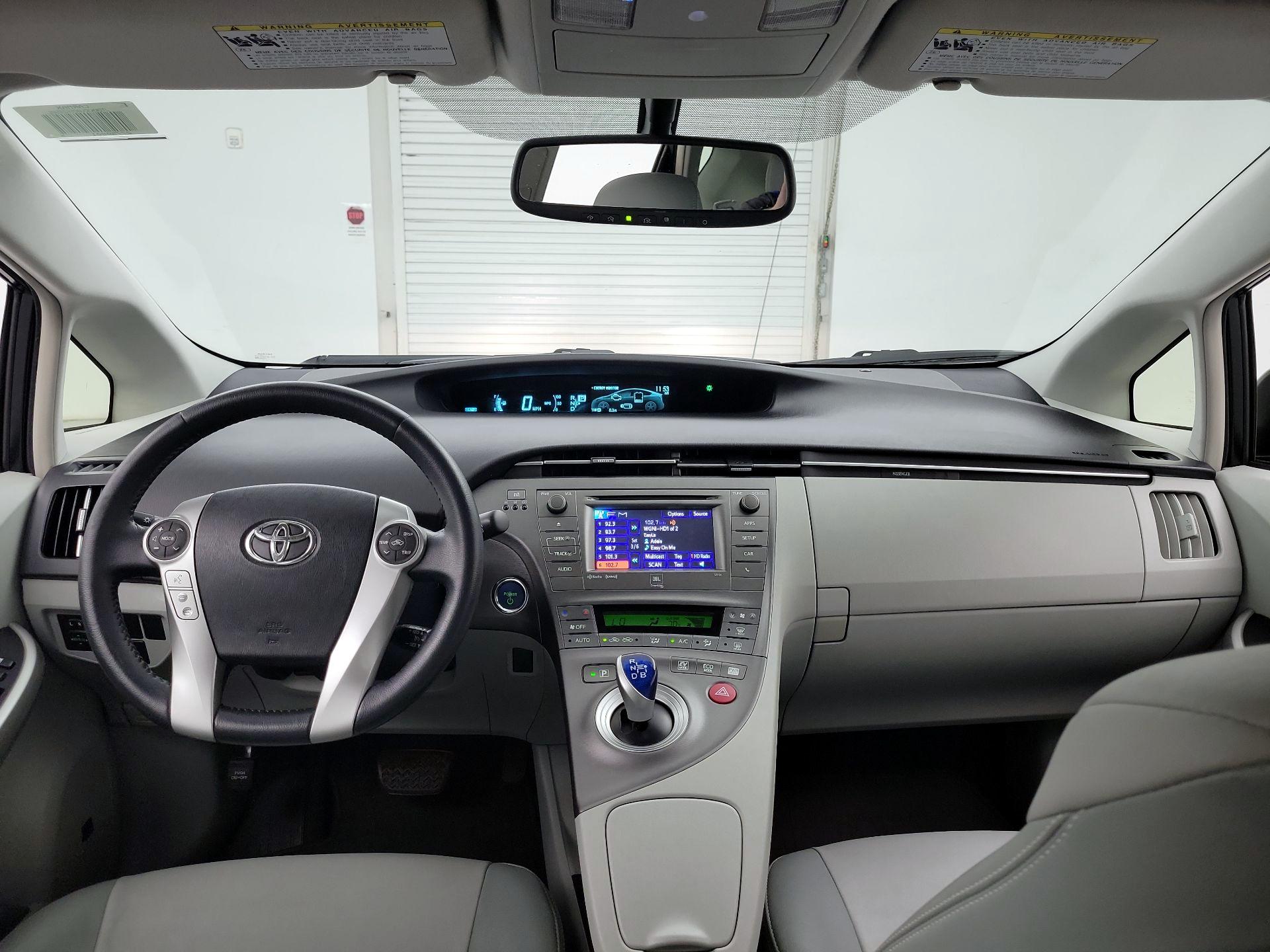 Thumbnail: 2013 Toyota Prius - 9