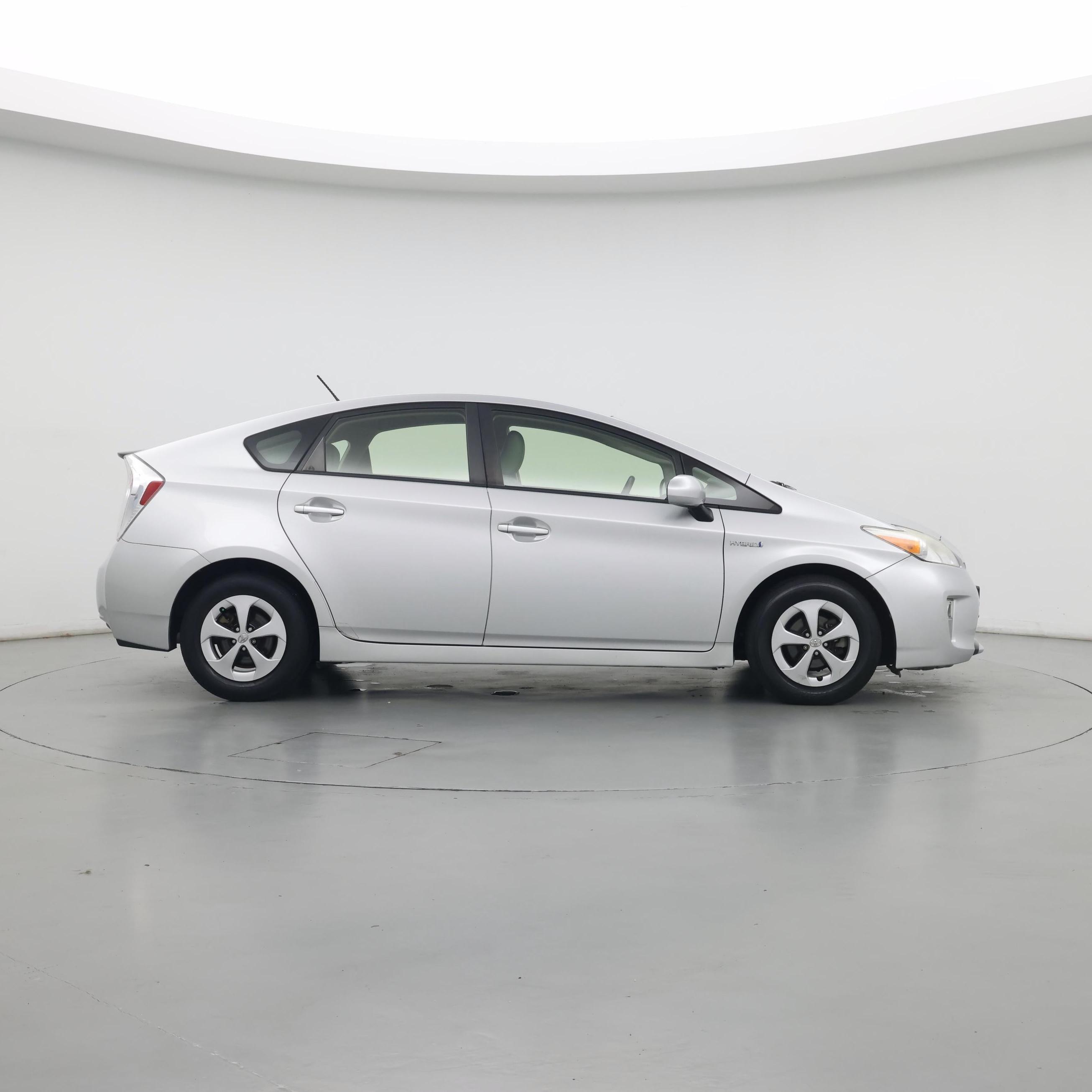 Thumbnail: 2013 Toyota Prius - 7