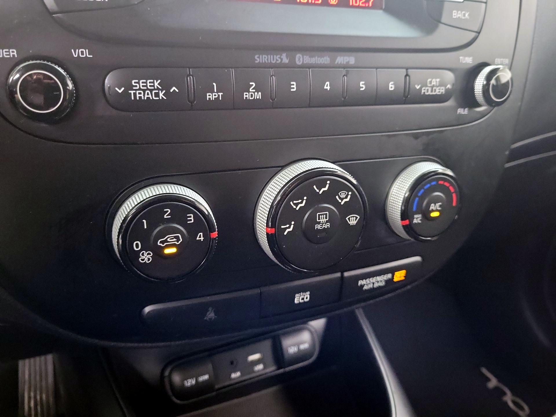 Thumbnail: 2016 Kia Soul - 15