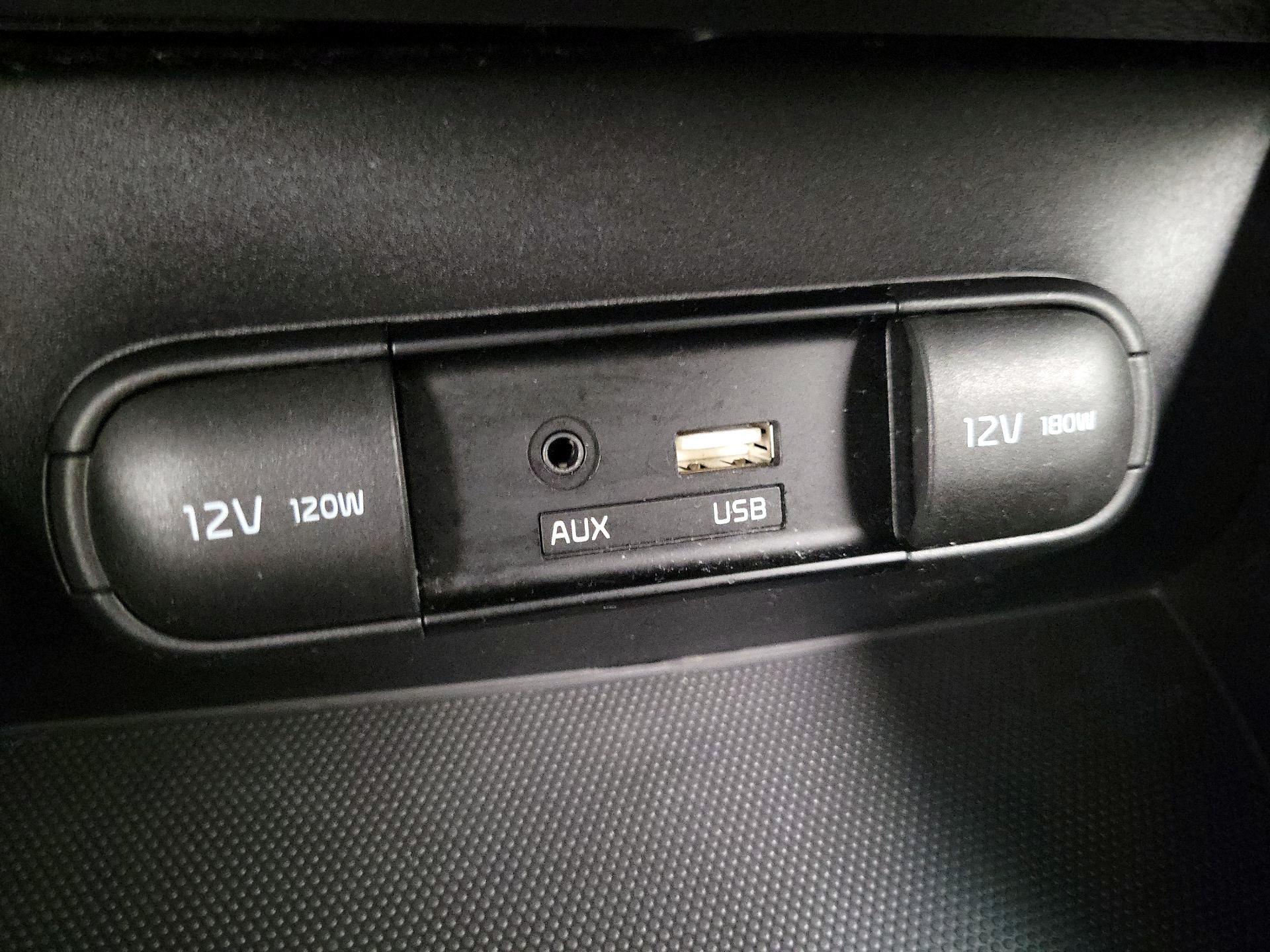 Thumbnail: 2016 Kia Soul - 17