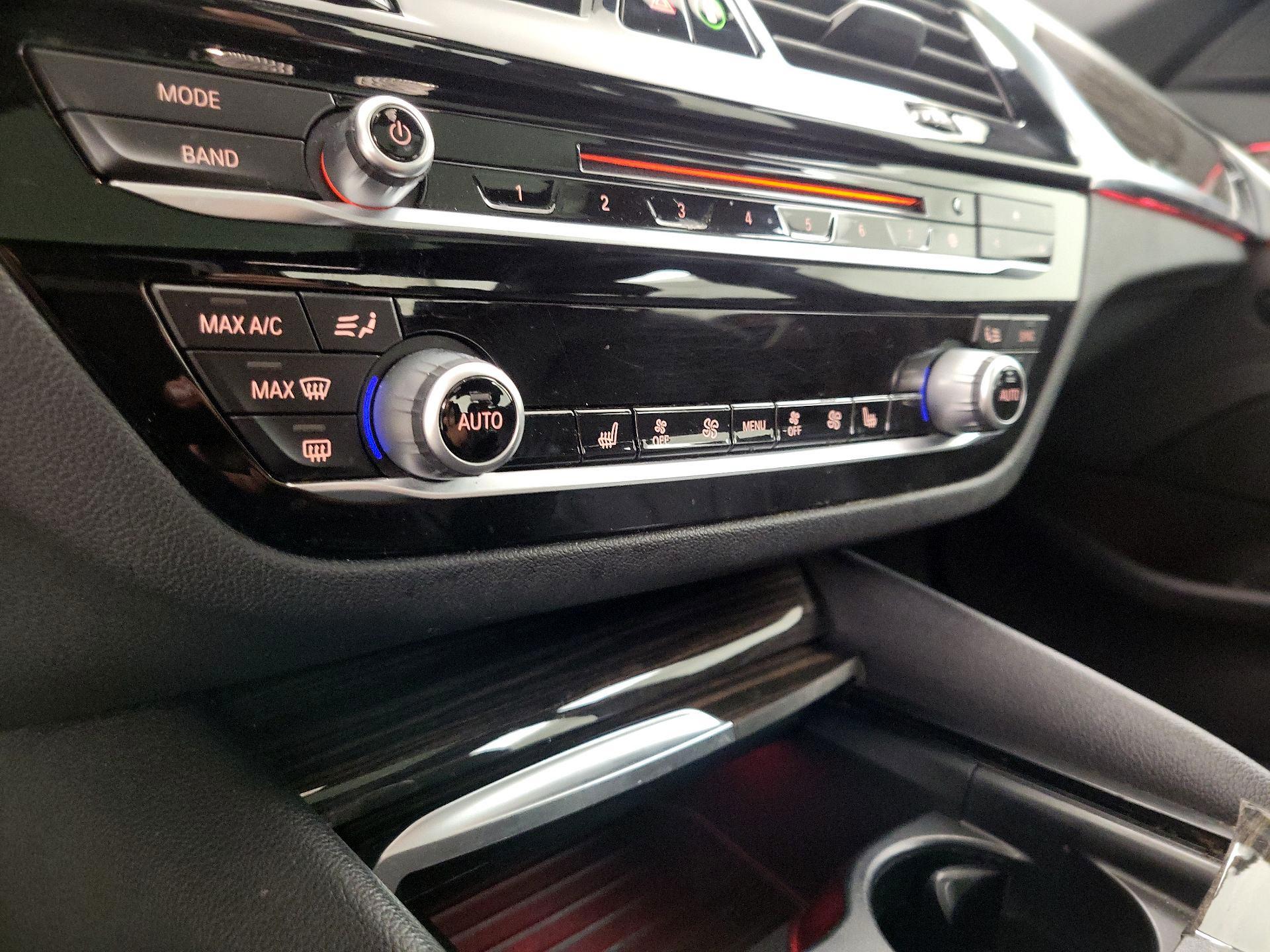 Thumbnail: 2019 BMW 5 Series - 17