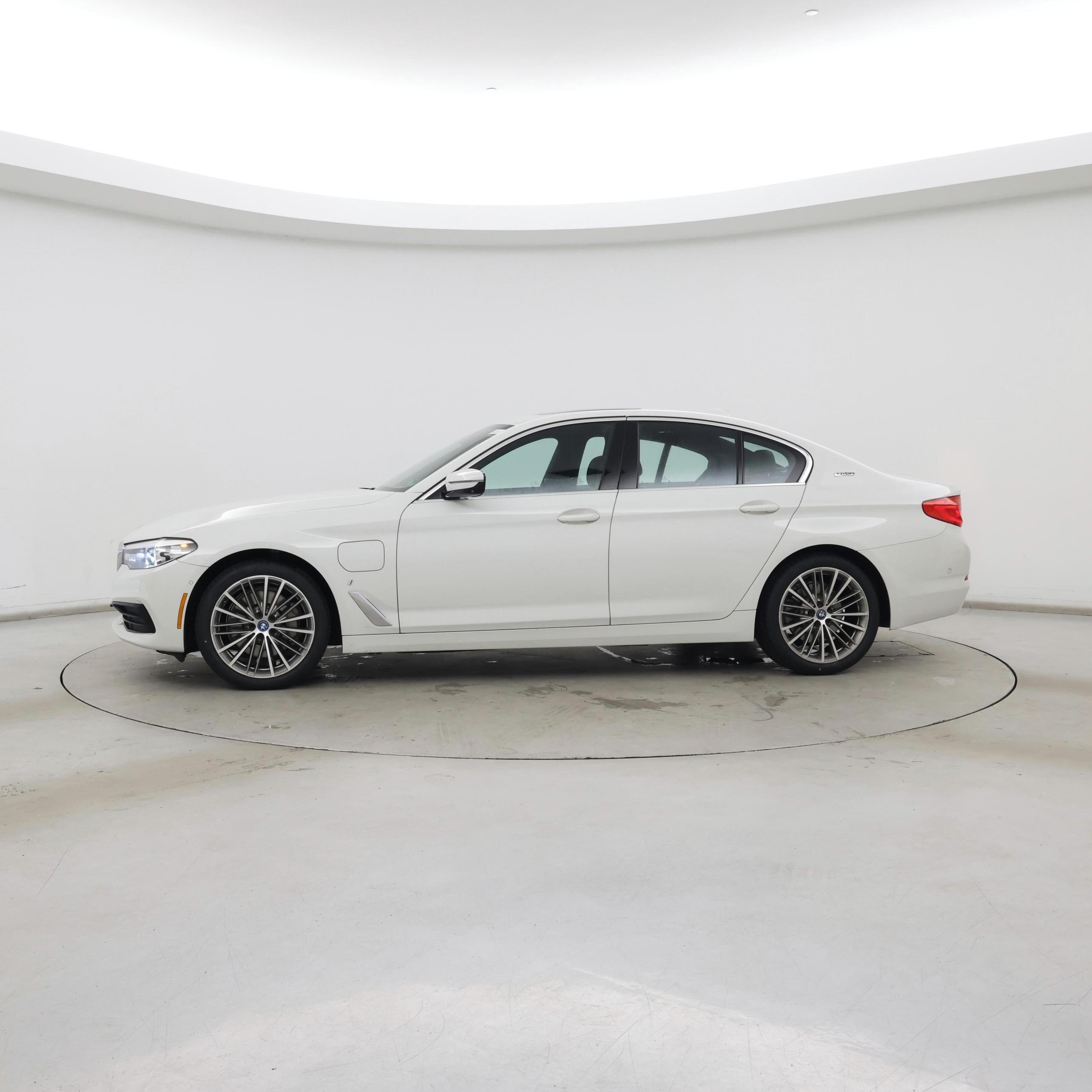 Thumbnail: 2019 BMW 5 Series - 3