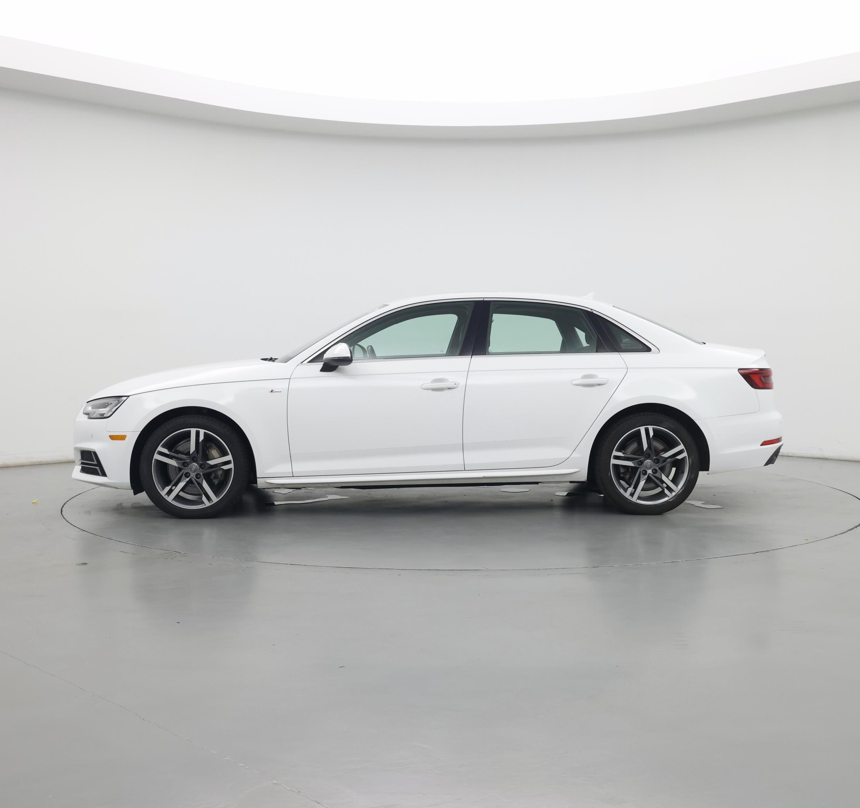 Thumbnail: 2018 Audi A4 - 3
