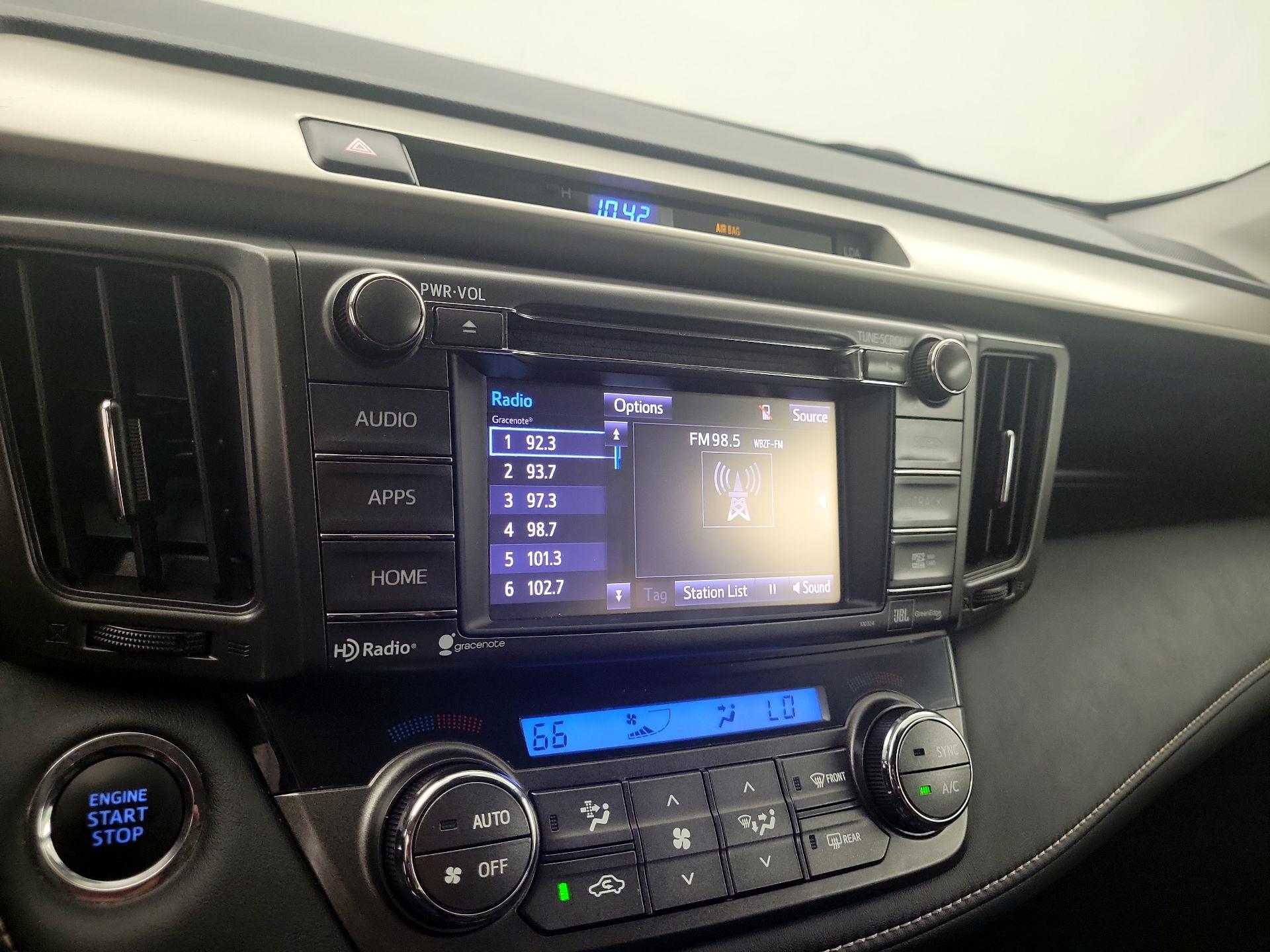 Thumbnail: 2014 Toyota RAV4 - 15