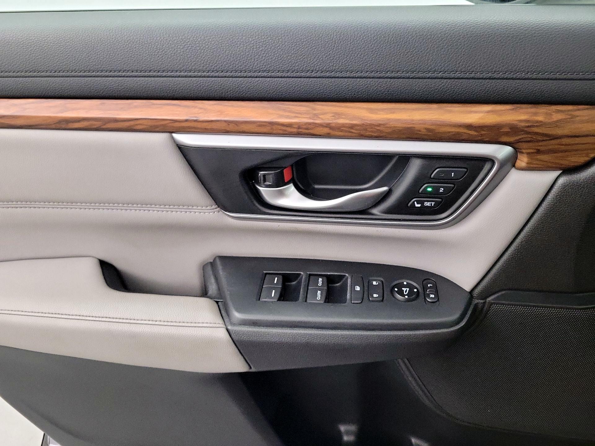 Thumbnail: 2017 Honda CR-V - 12