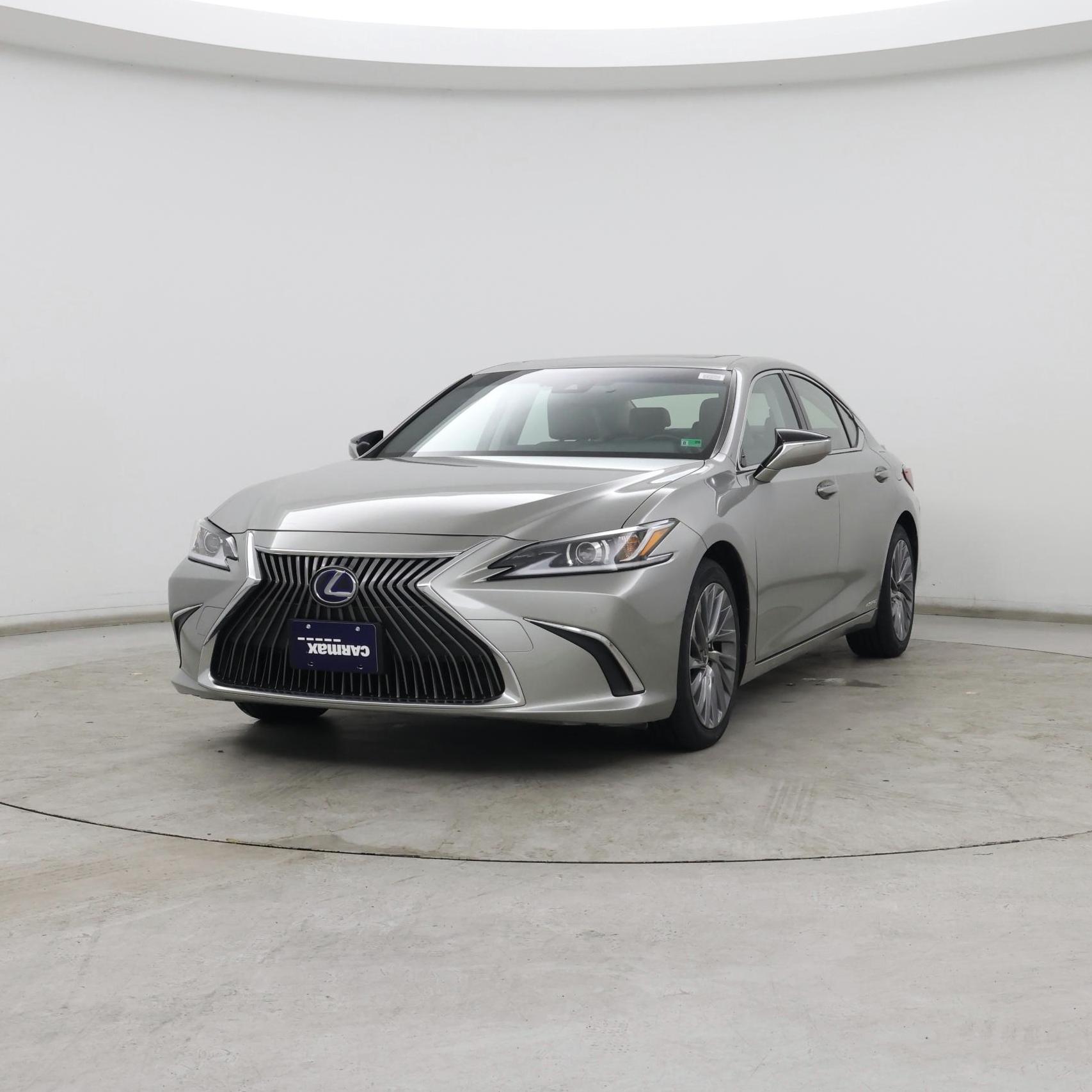 Thumbnail: 2019 Lexus ES - 4
