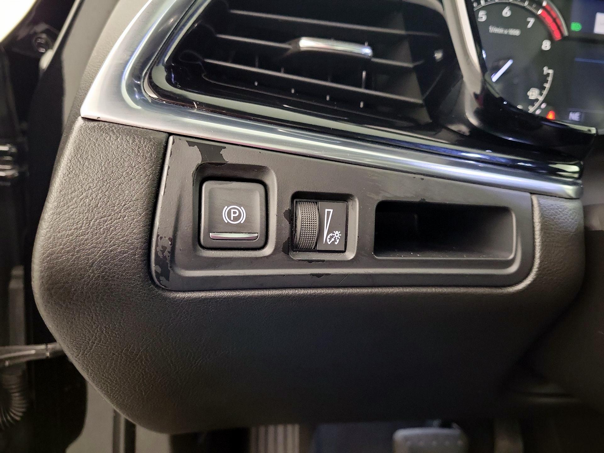 Thumbnail: 2020 Cadillac XT6 - 11