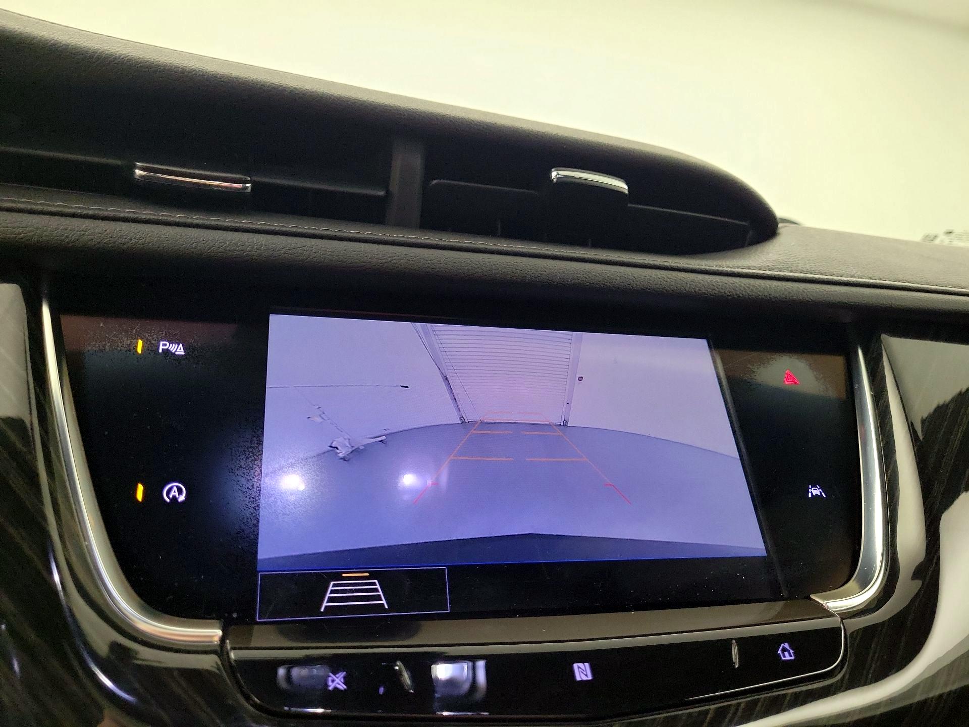 Thumbnail: 2020 Cadillac XT6 - 13