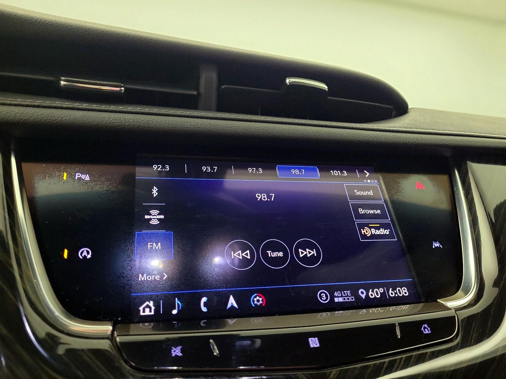 Thumbnail: 2020 Cadillac XT6 - 14