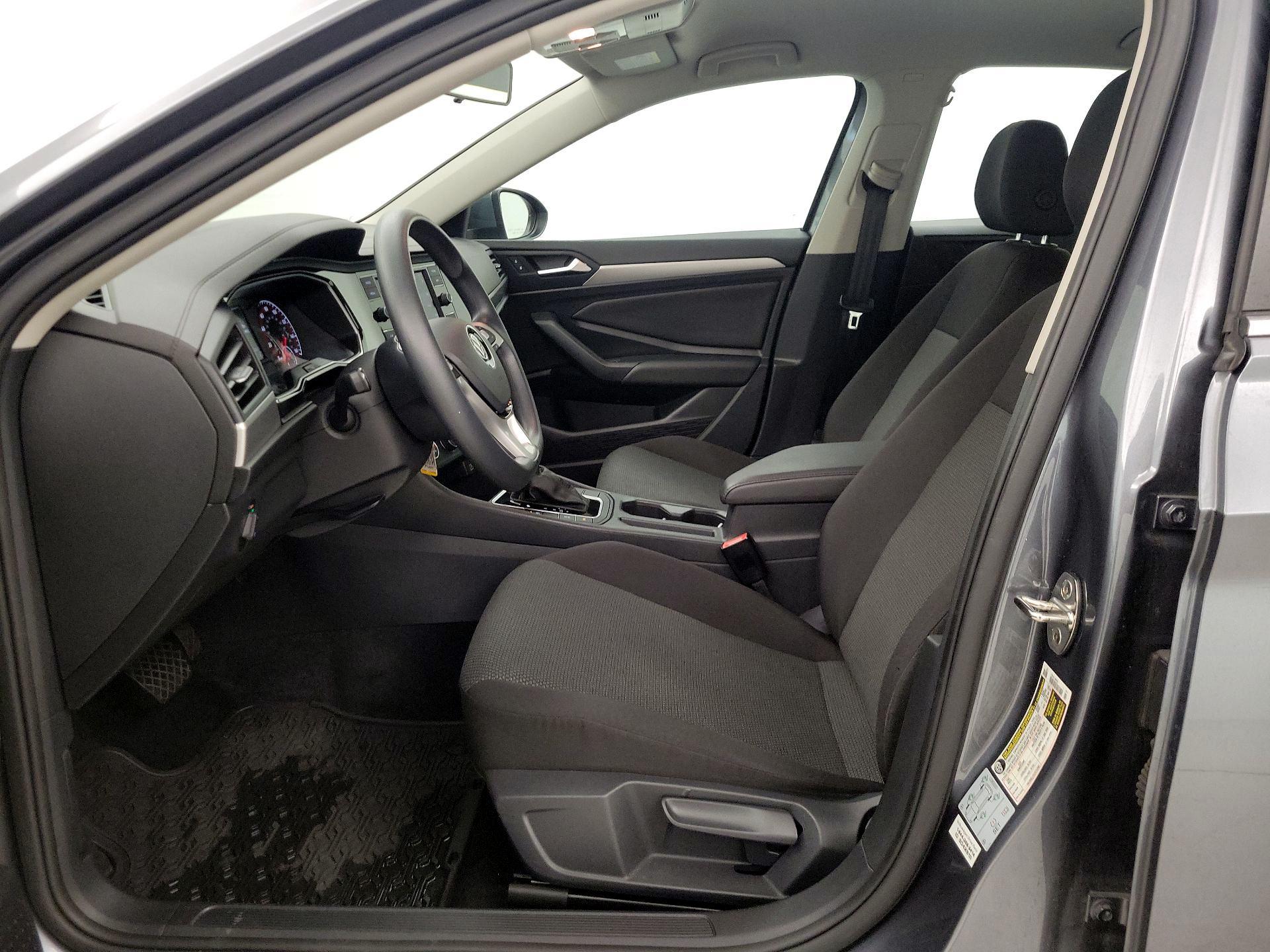 Thumbnail: 2019 Volkswagen Jetta - 11