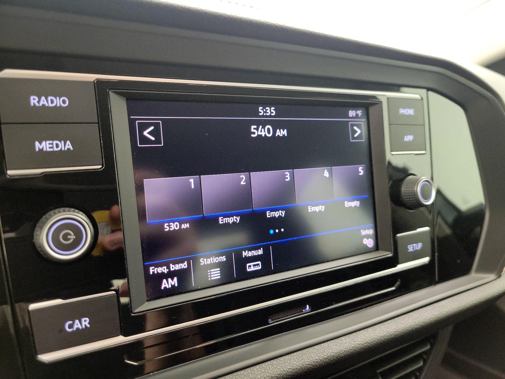 Thumbnail: 2019 Volkswagen Jetta - 15