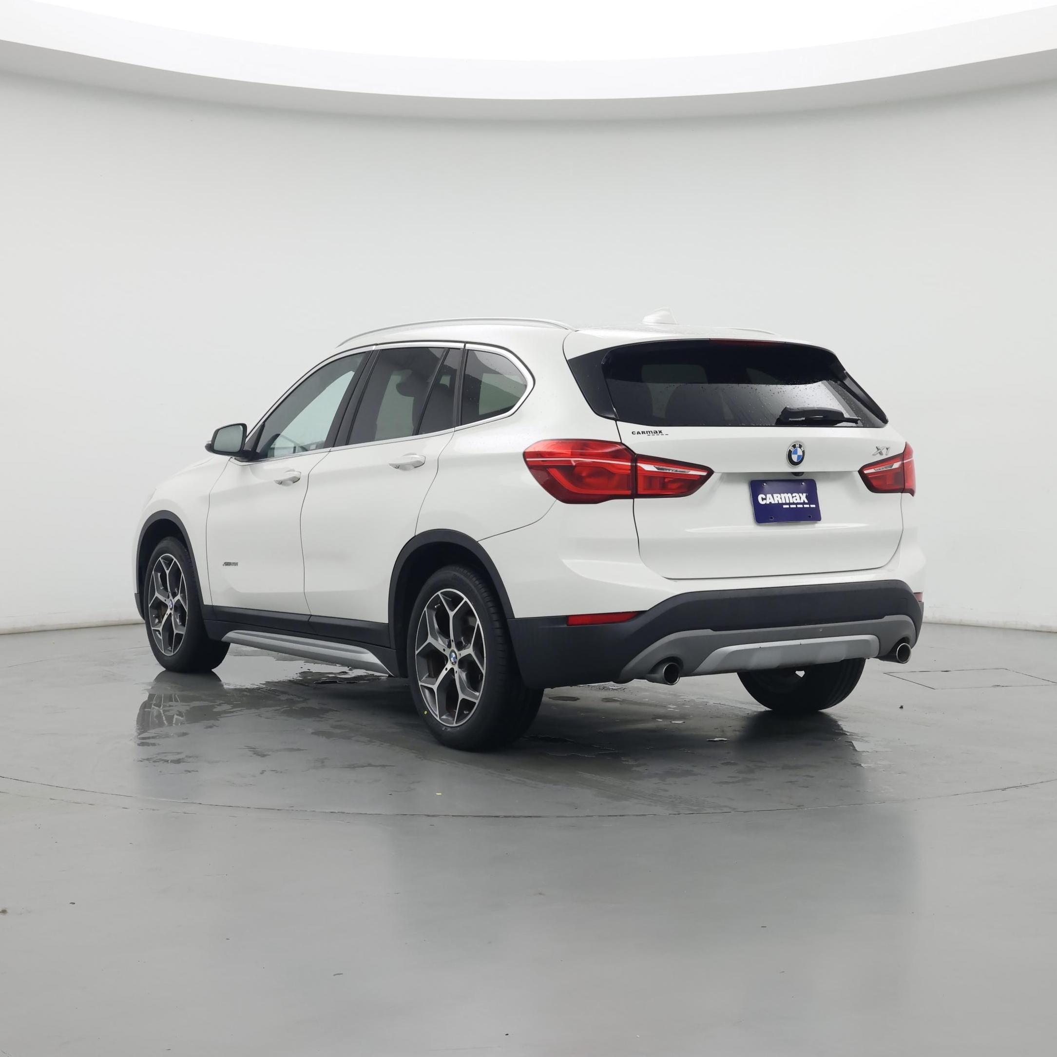 Thumbnail: 2018 BMW X1 - 2