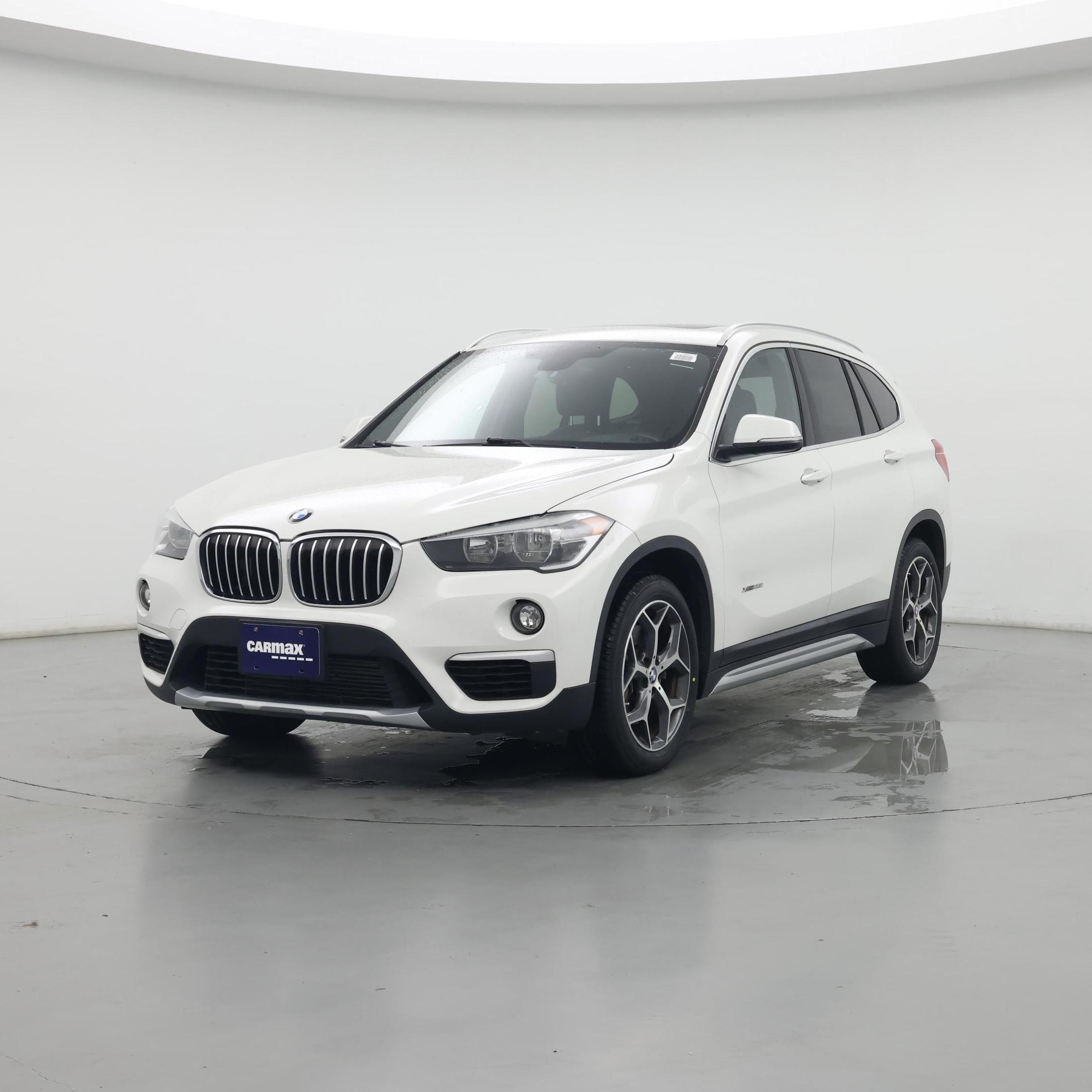 Thumbnail: 2018 BMW X1 - 4