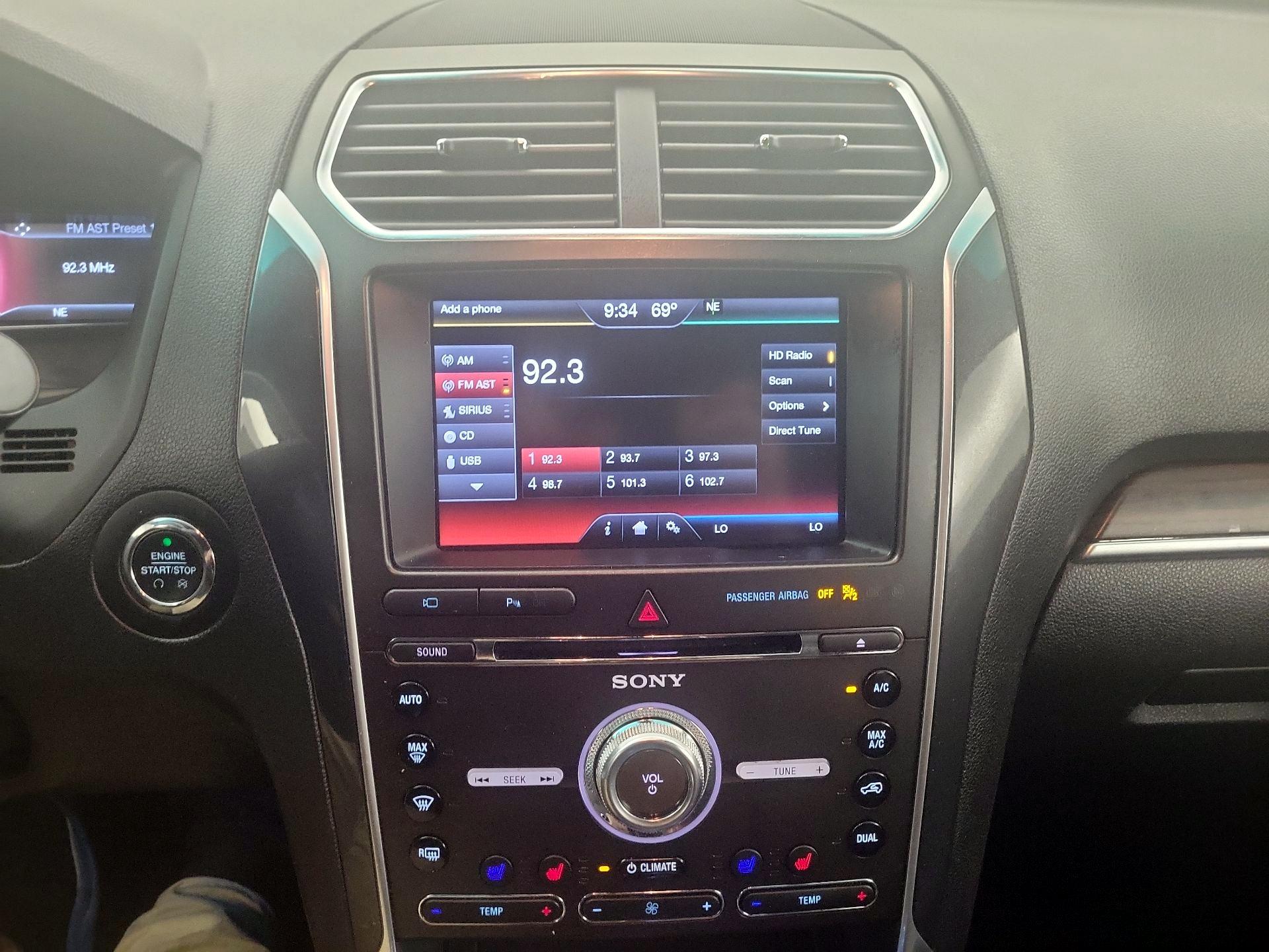 Thumbnail: 2016 Ford Explorer - 16