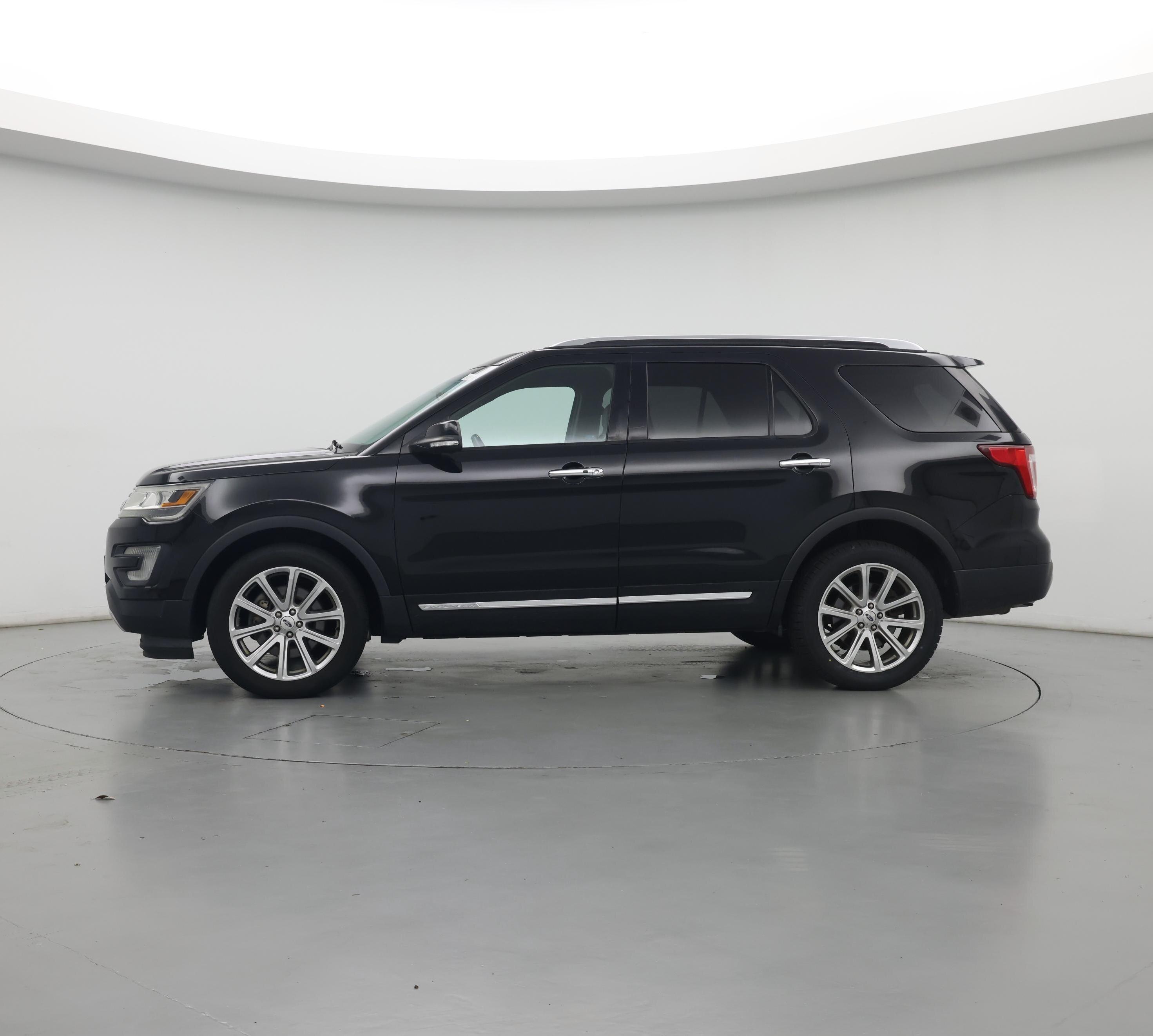 Thumbnail: 2016 Ford Explorer - 3
