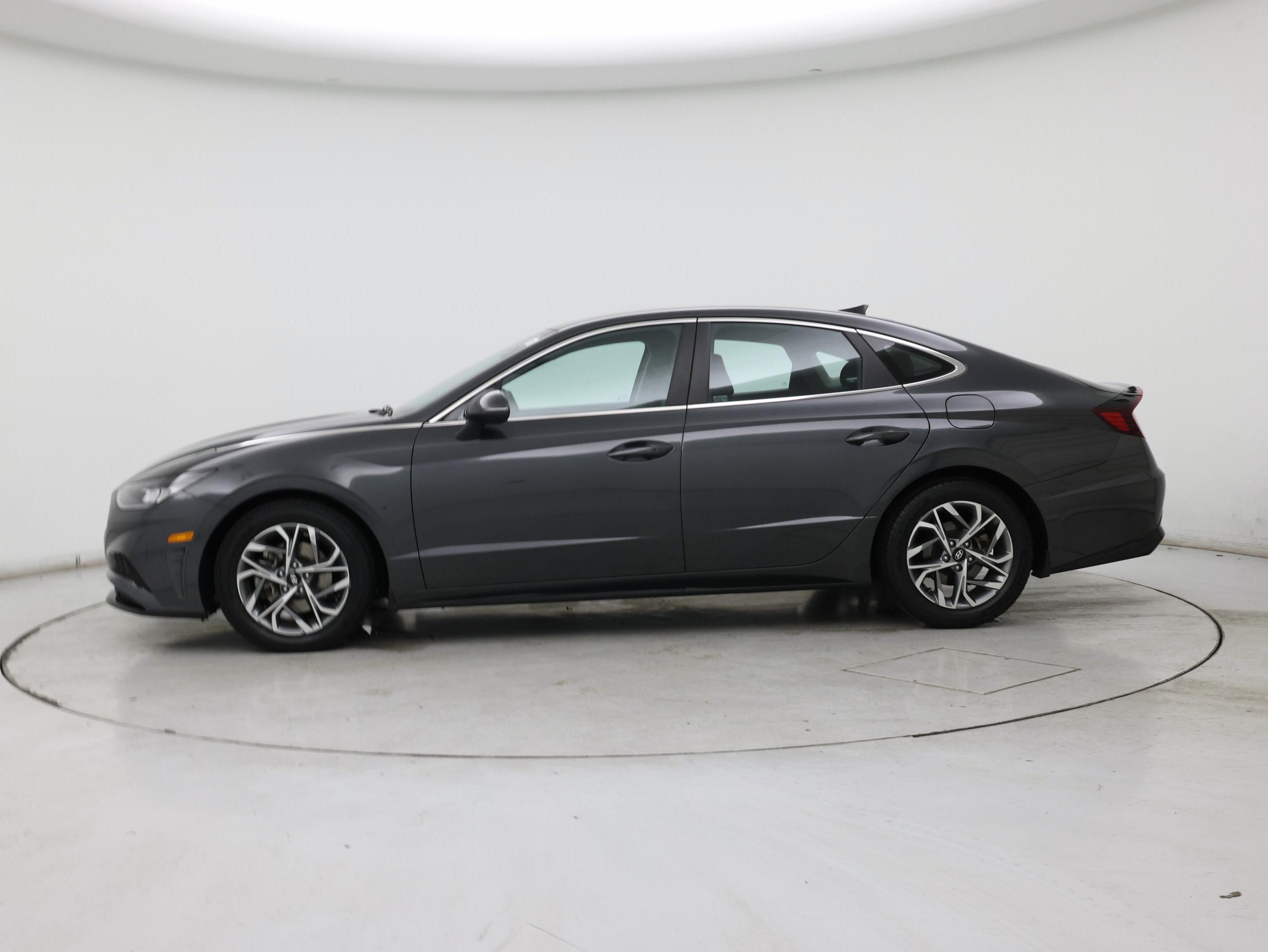 Thumbnail: 2022 Hyundai Sonata - 3