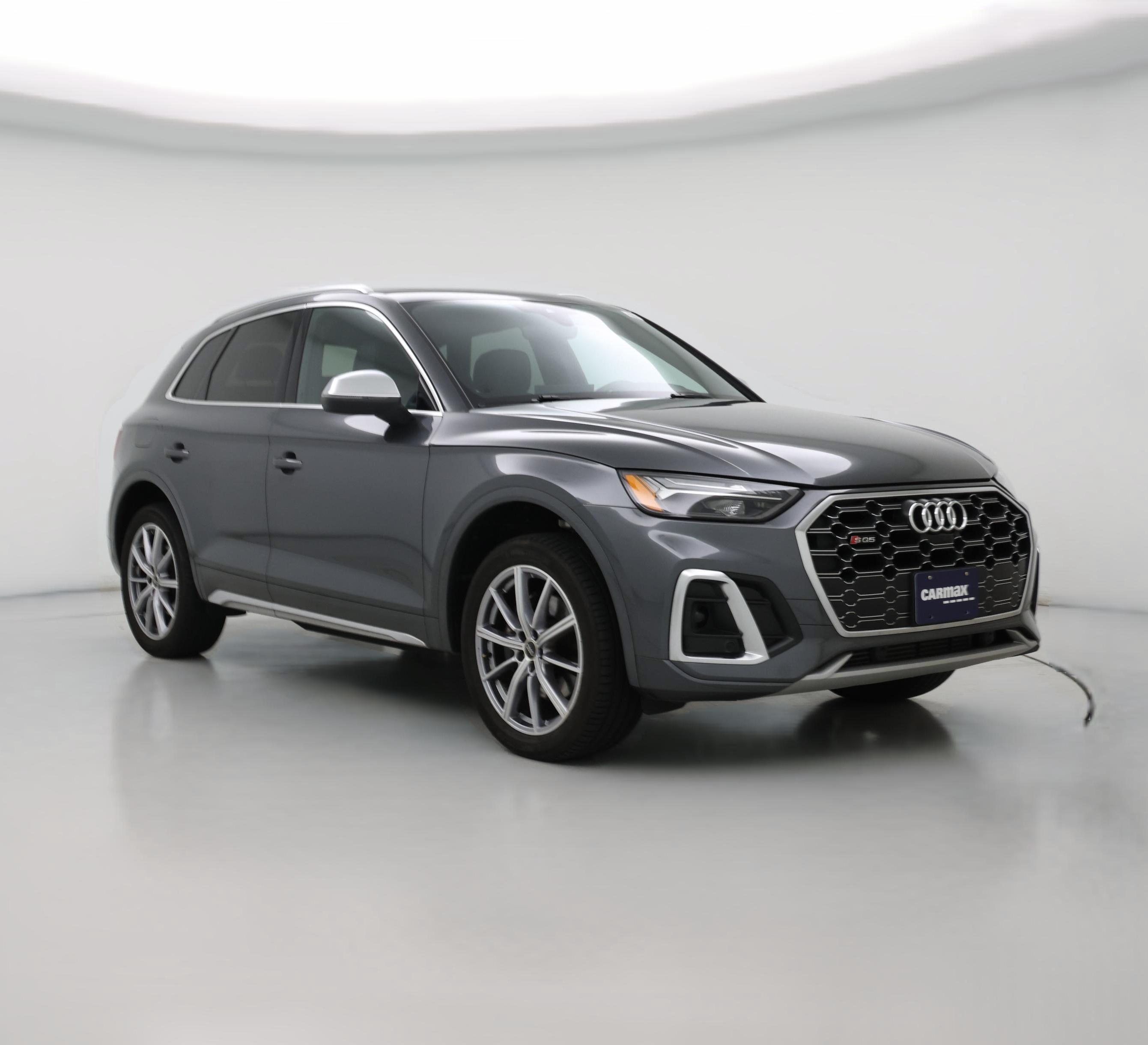Thumbnail: 2023 Audi SQ5 - 1