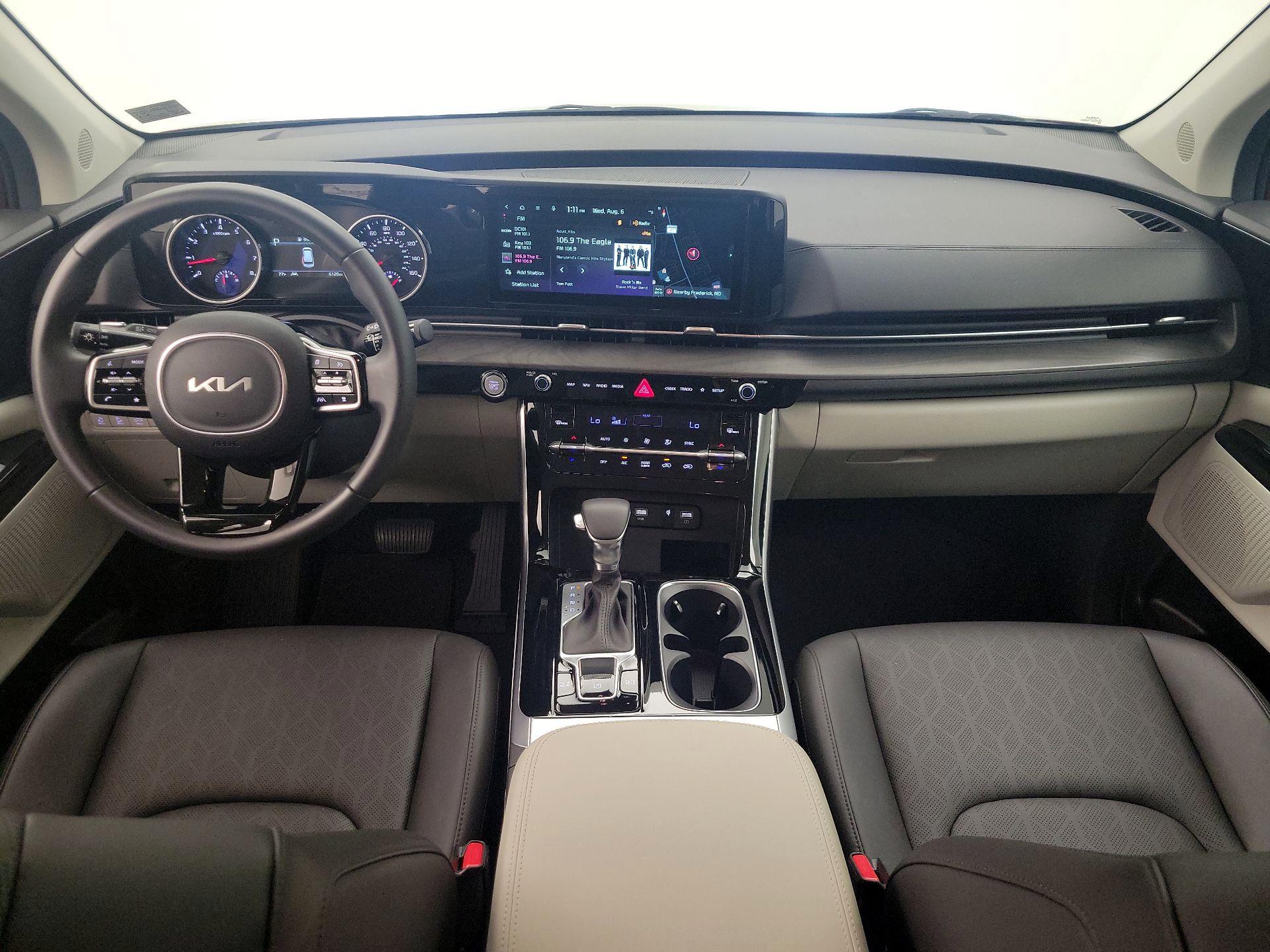 Thumbnail: 2023 Kia Carnival - 9