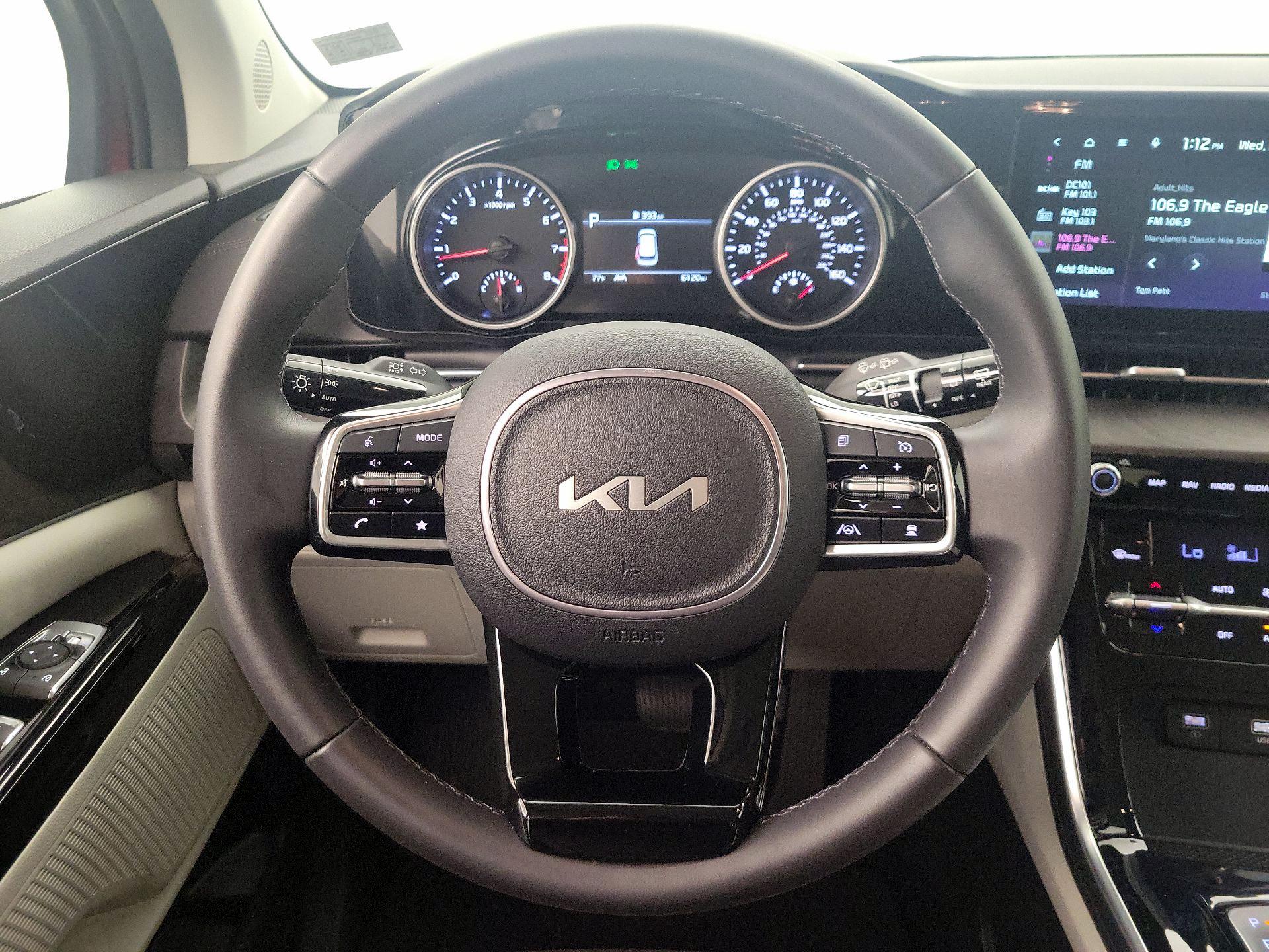 Thumbnail: 2023 Kia Carnival - 10