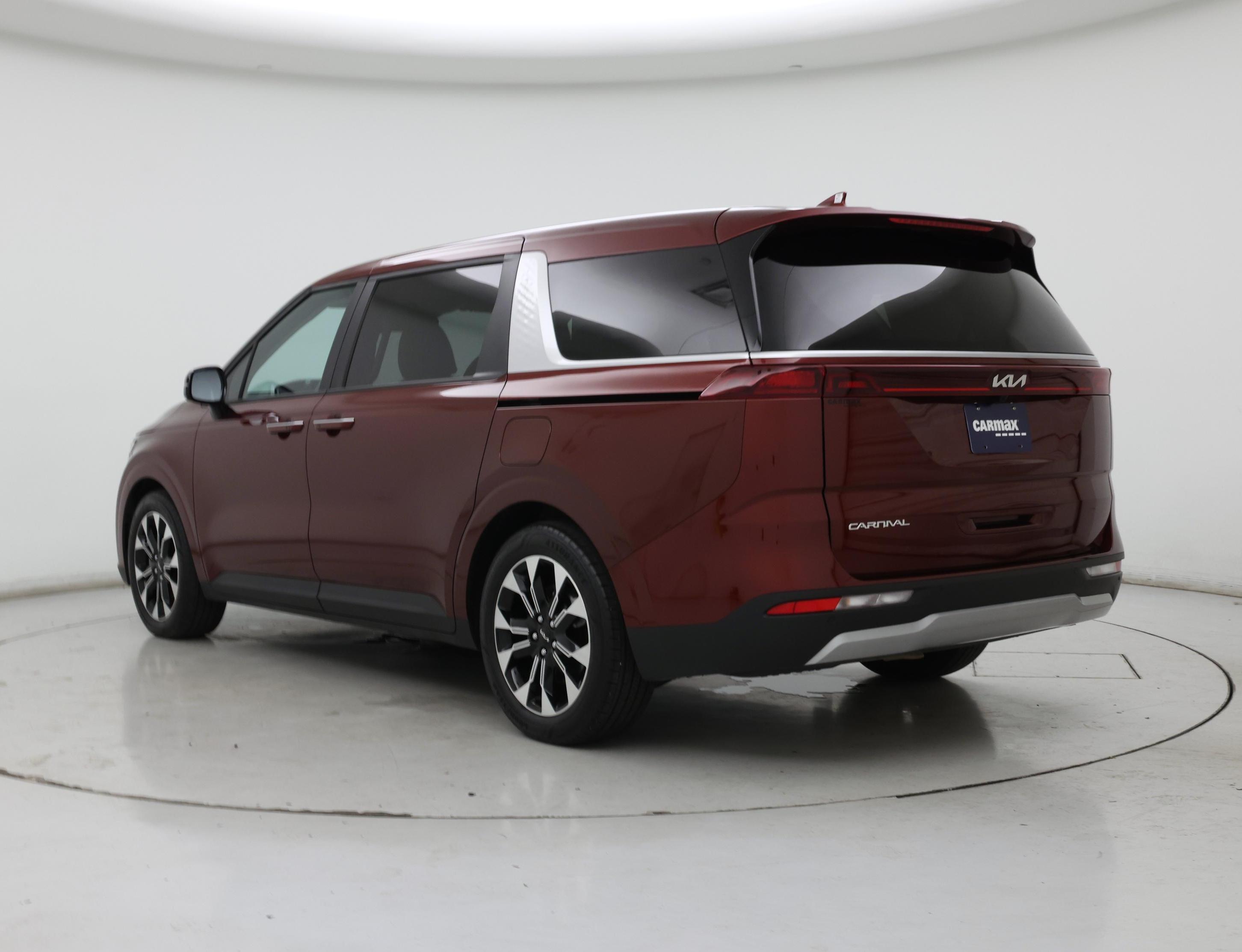Thumbnail: 2023 Kia Carnival - 2