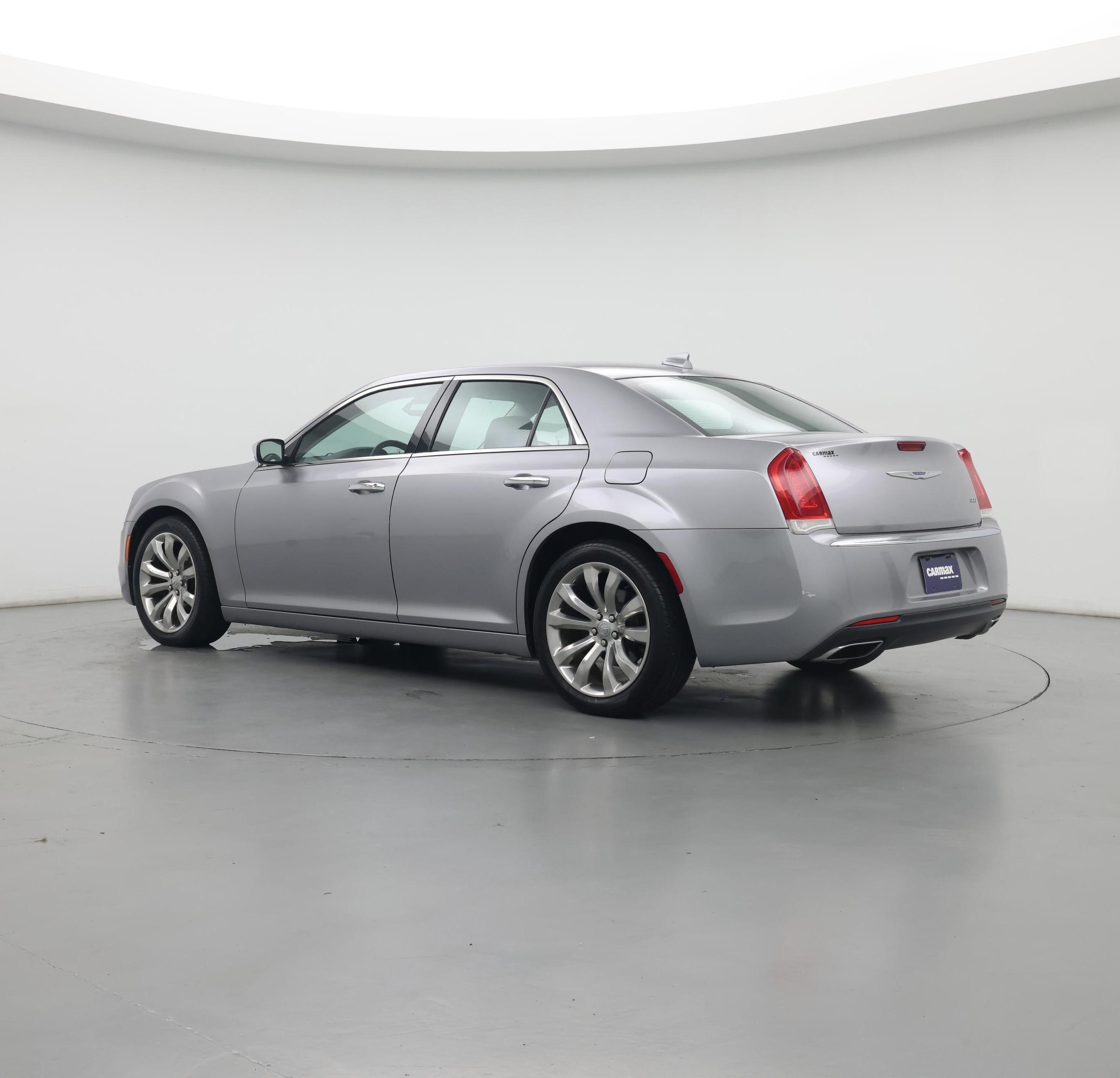 Thumbnail: 2018 Chrysler 300 - 3