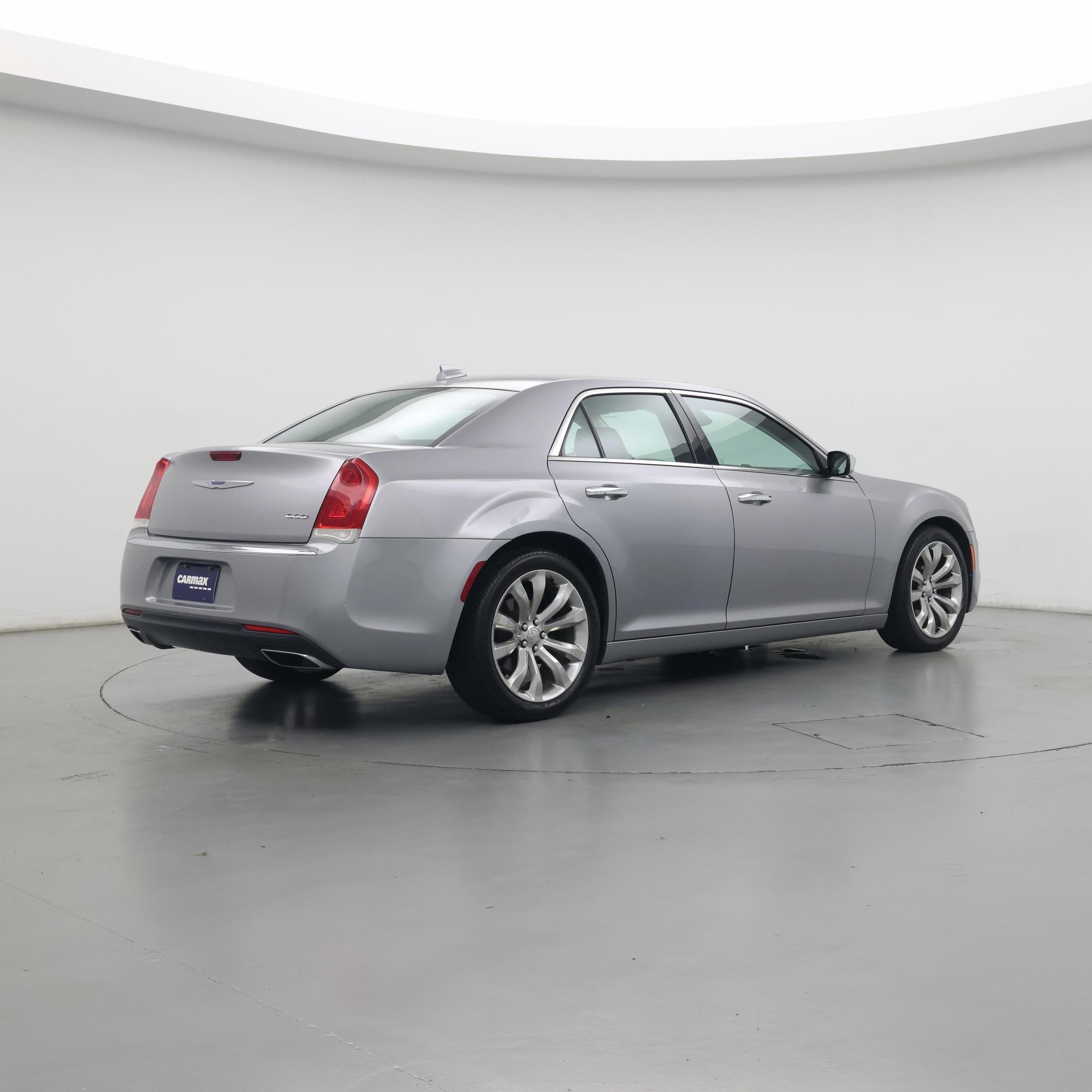 Thumbnail: 2018 Chrysler 300 - 7