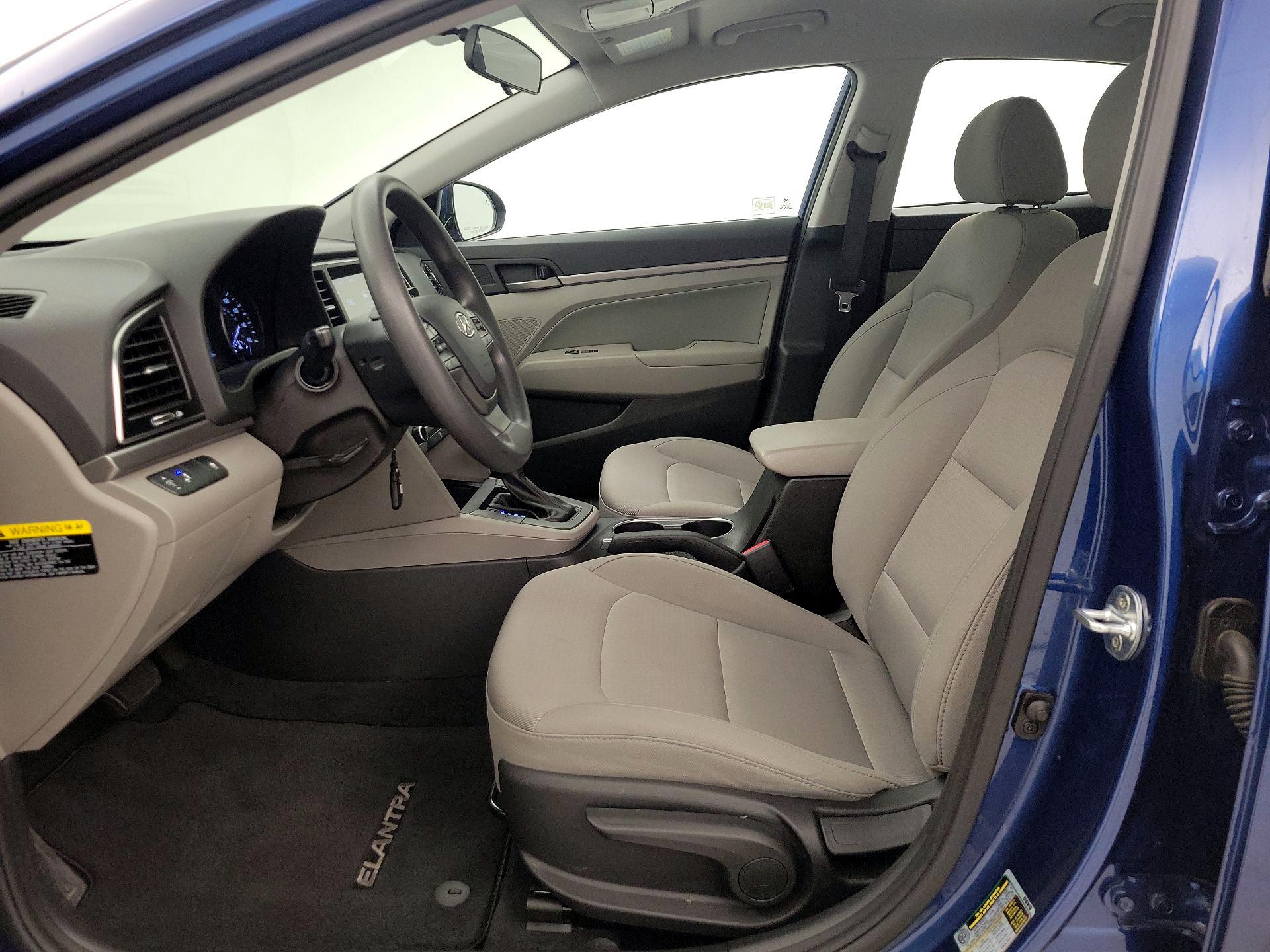 Thumbnail: 2018 Hyundai Elantra - 11